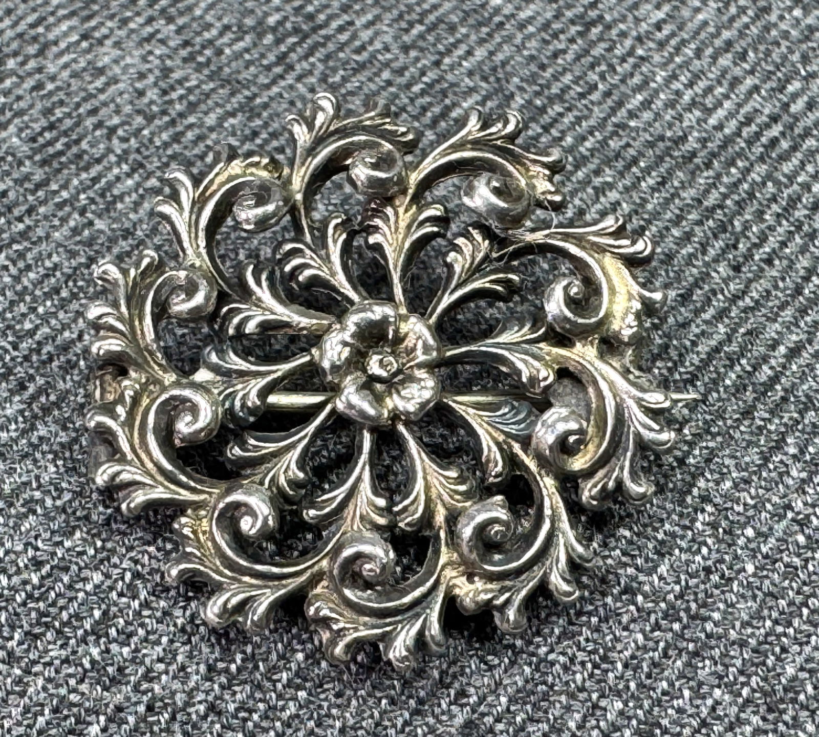 Antique Edwardian sterling silver flower brooch pin (1 of 8)