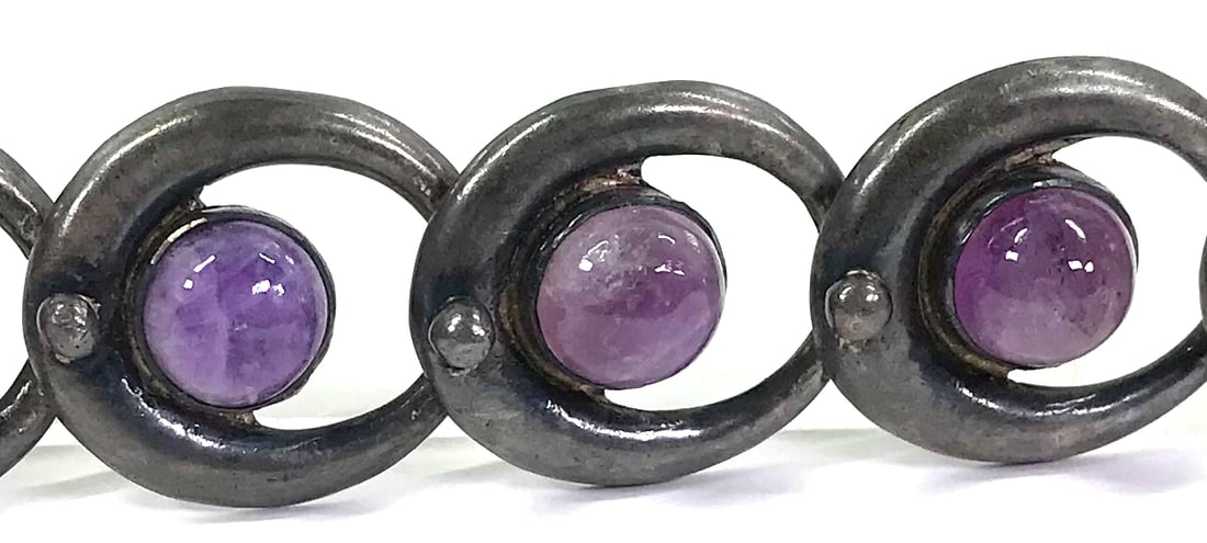 MCM Modernist Pre Eagle Mexico Amethyst Sterling Bracelet (1 of 18)