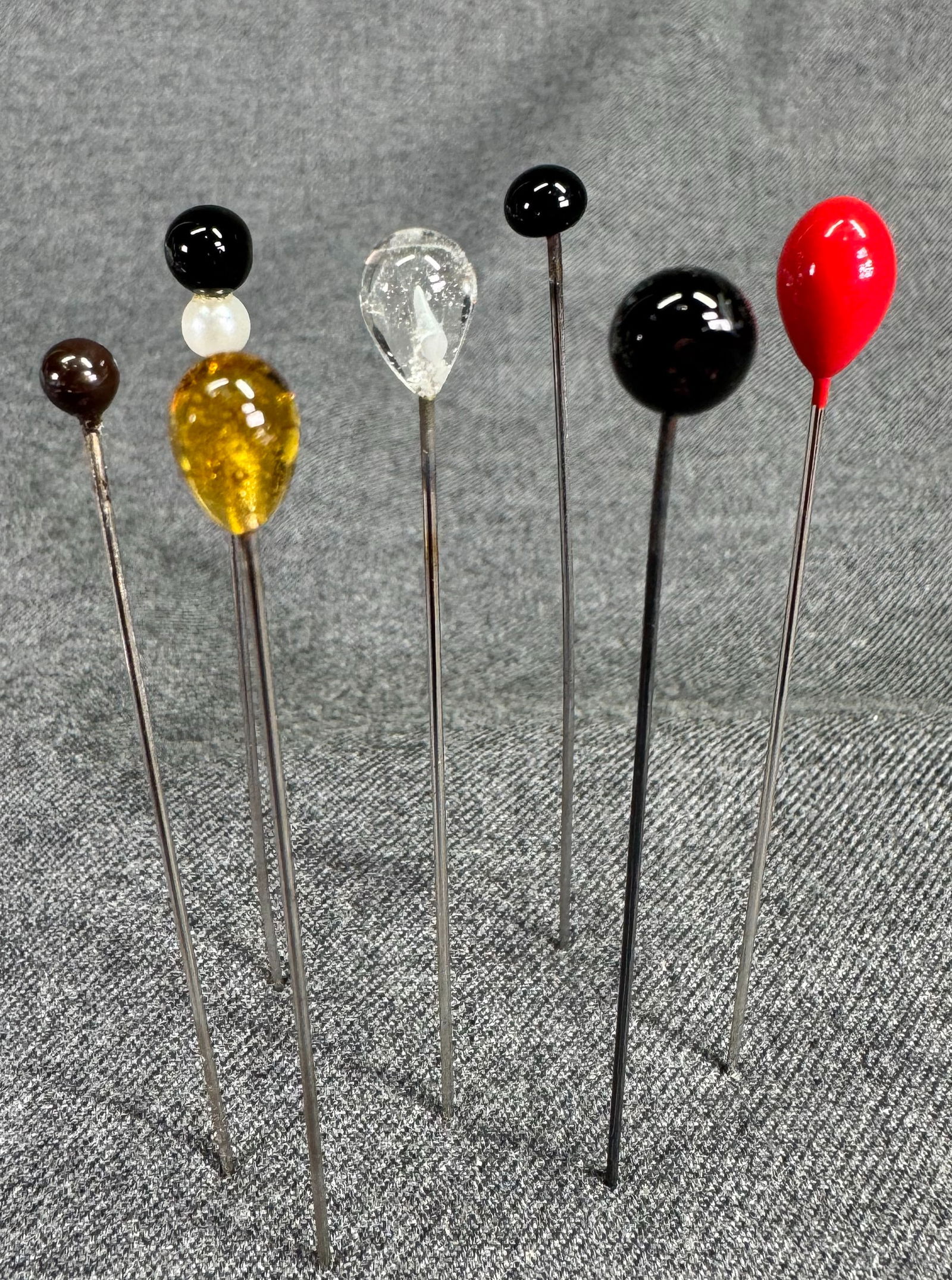 Vintage assorted colors glass hat pins hatpins. (1 of 4)