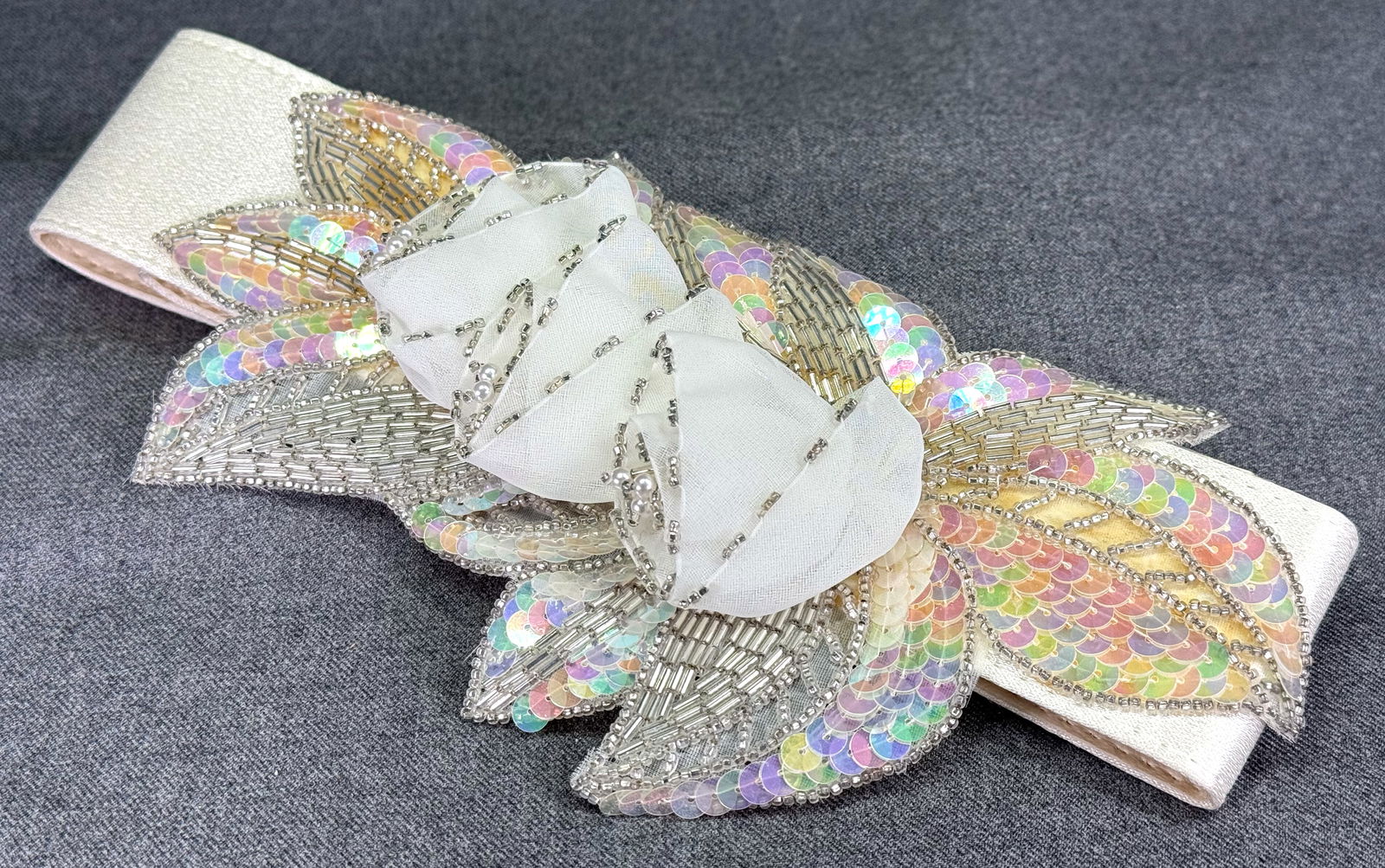 Vintage AB sequins & glass beaded flowers & leaves silky strap belt. Size 14 (1 of 12)