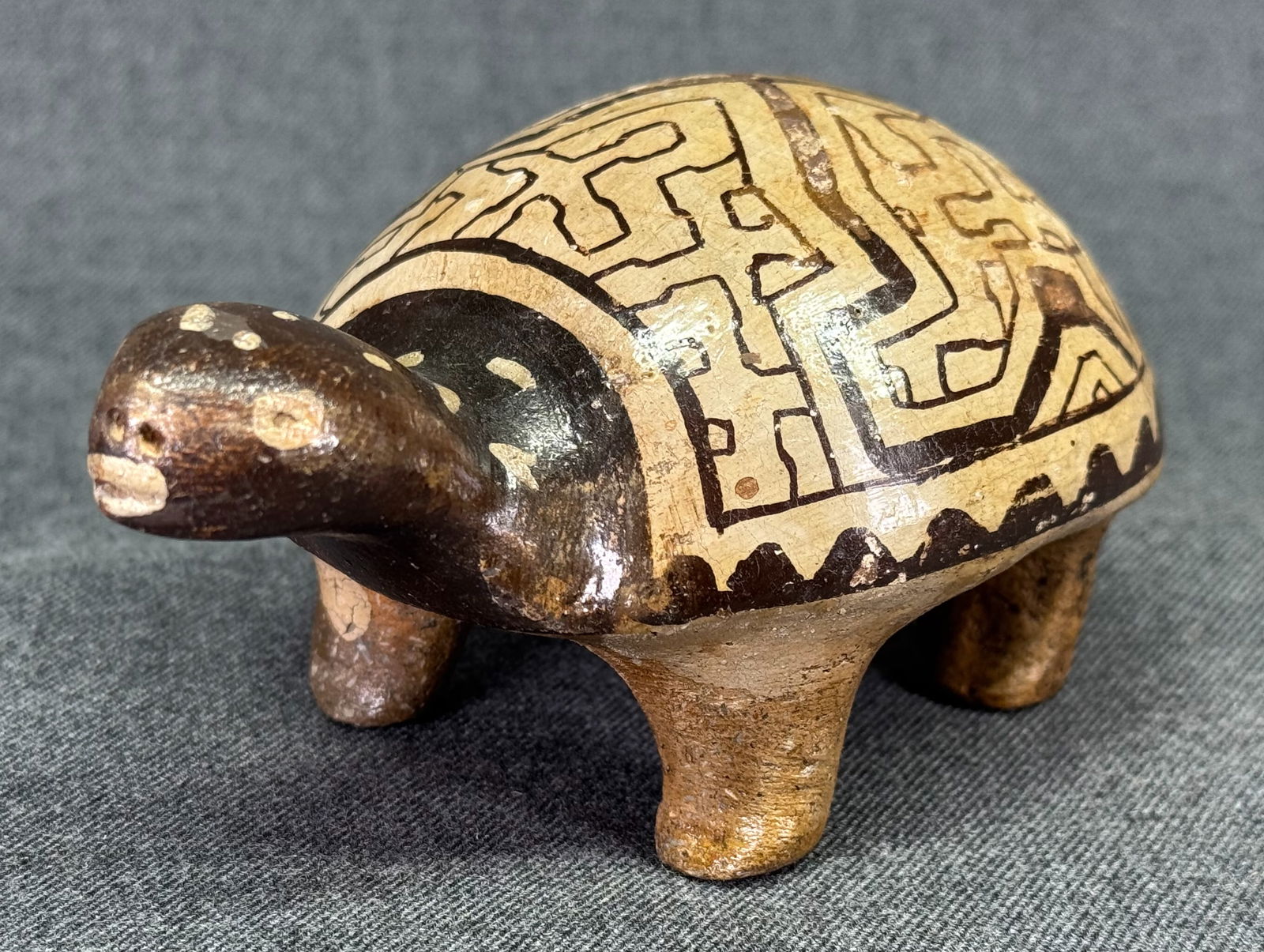 Amazonian Shipibo Turtle Figure. Decorated and painted pottery. (1 of 12)