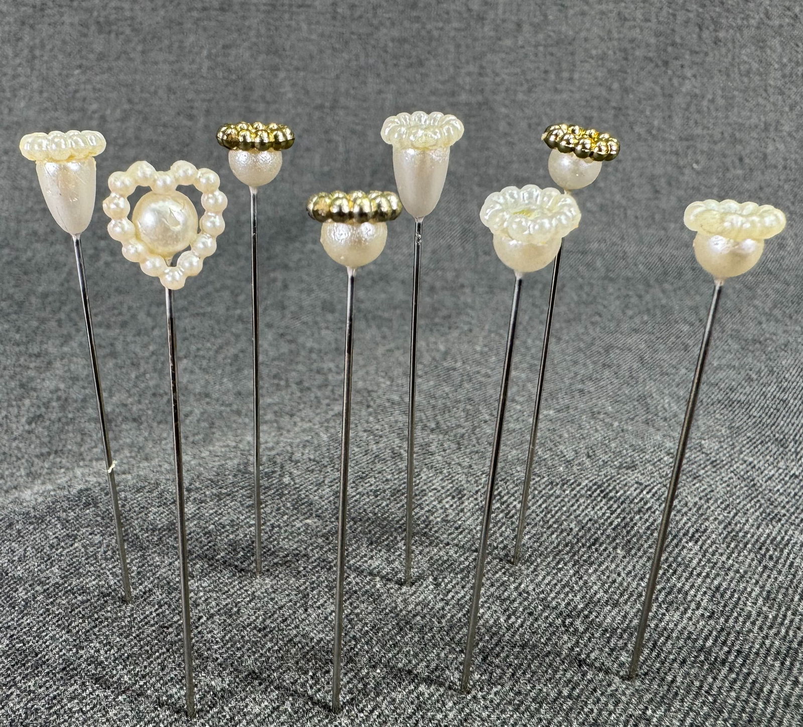 Vintage assorted pearly & plastic beads hat pins hatpins. (1 of 4)