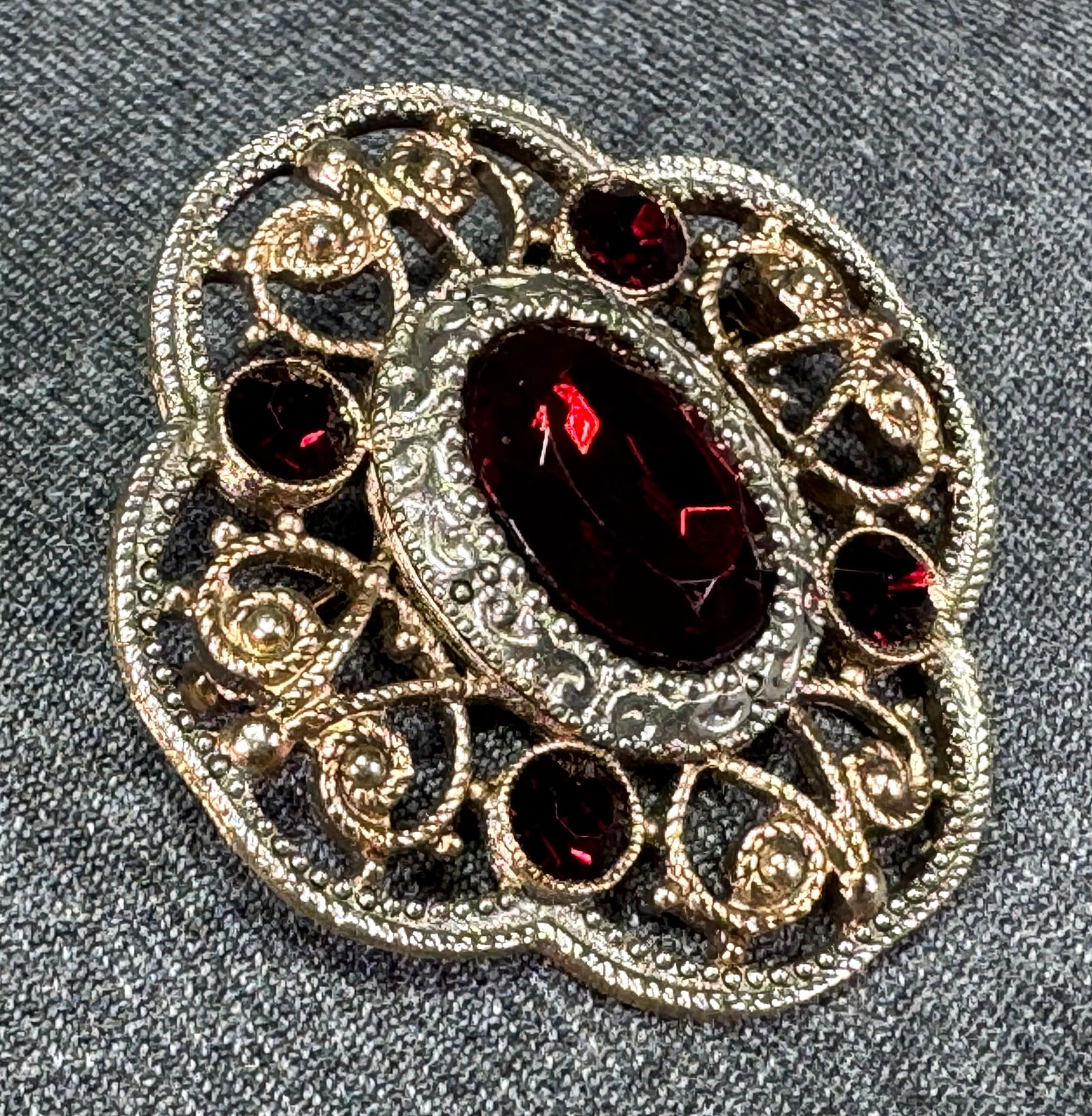 Vintage ruby color crystals filigree silver & goldtoned metal brooch pin (1 of 5)