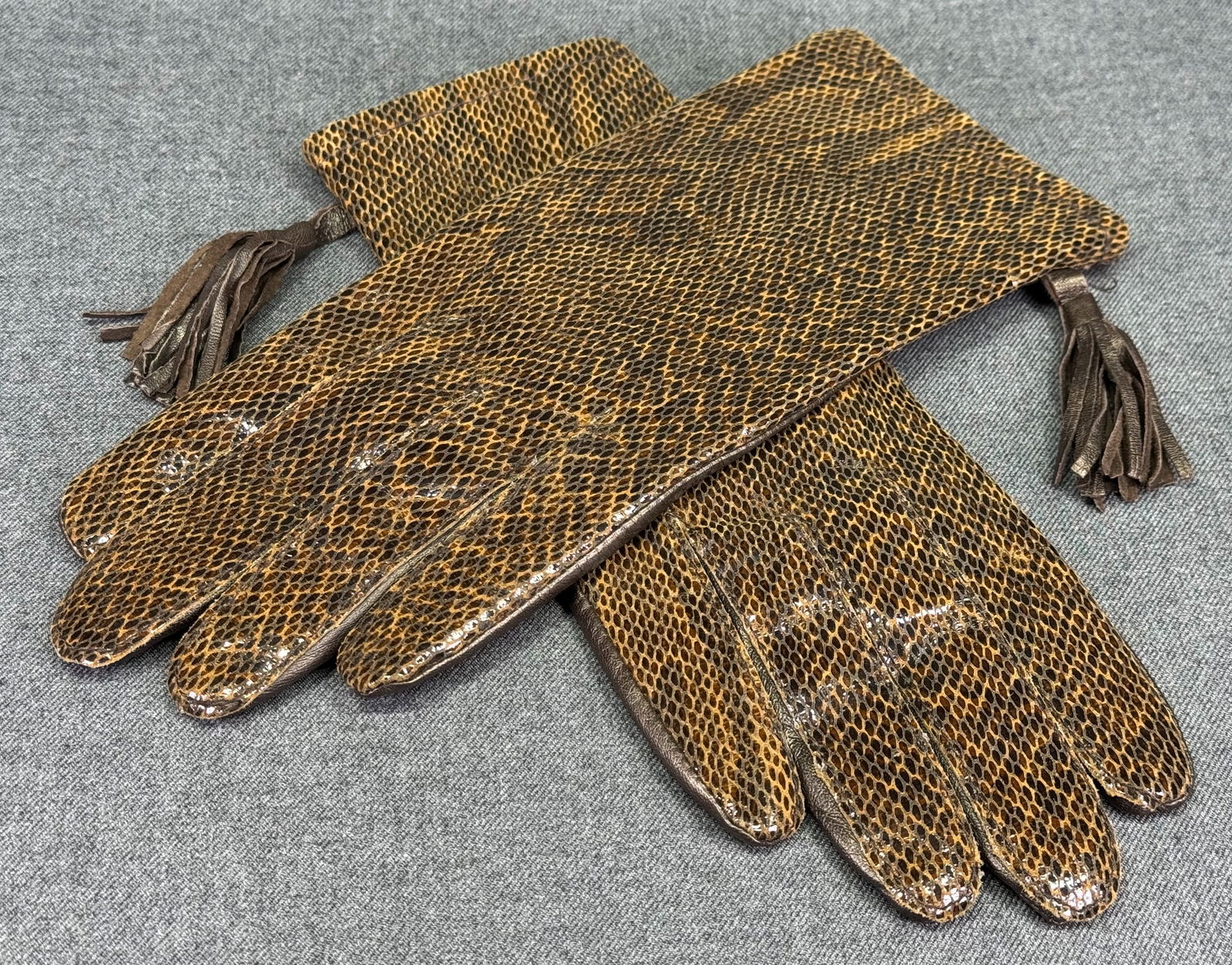 Vintage Echo animal print & golden genuine leather gloves. Size Large (1 of 8)