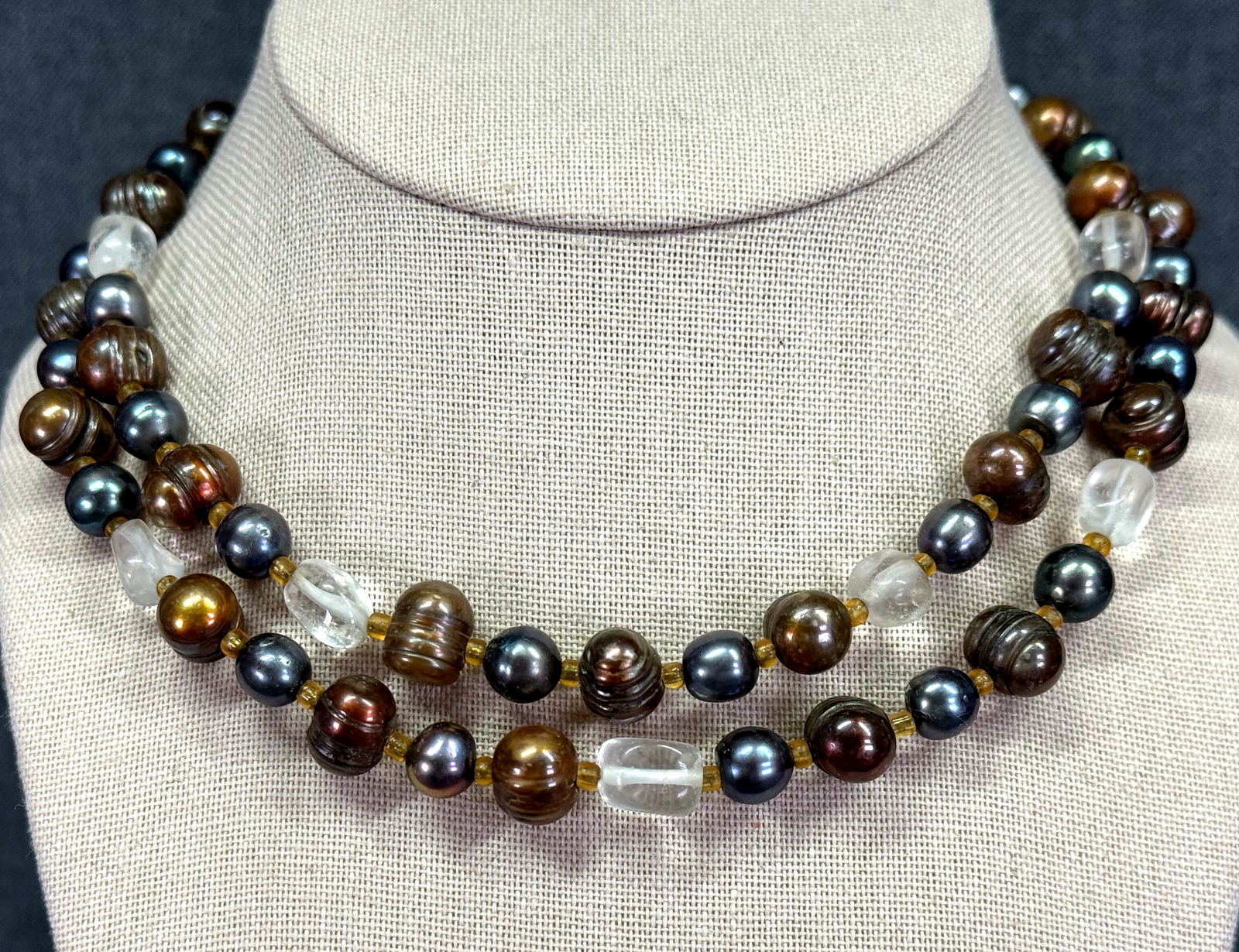 Brownish & gray baroque pearl and quartz beaded necklace: Brownish & gray baroque pearl and quartz beaded necklace. Unmarked. For measures please refer to the pictures taken with a measuring tape. Weight:80 Grams. IN HOUSE Estimated* SHIPPING & HANDLING COST