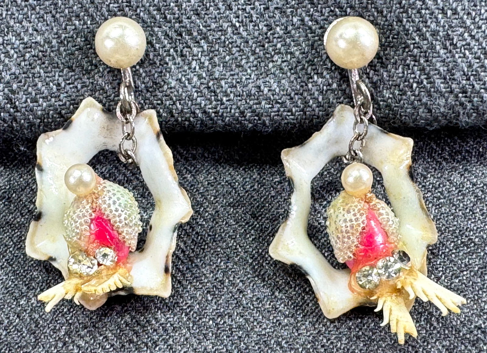 Vintage hand crafted sea shells, pearly beads bird screw back earrings with card (1 of 6)