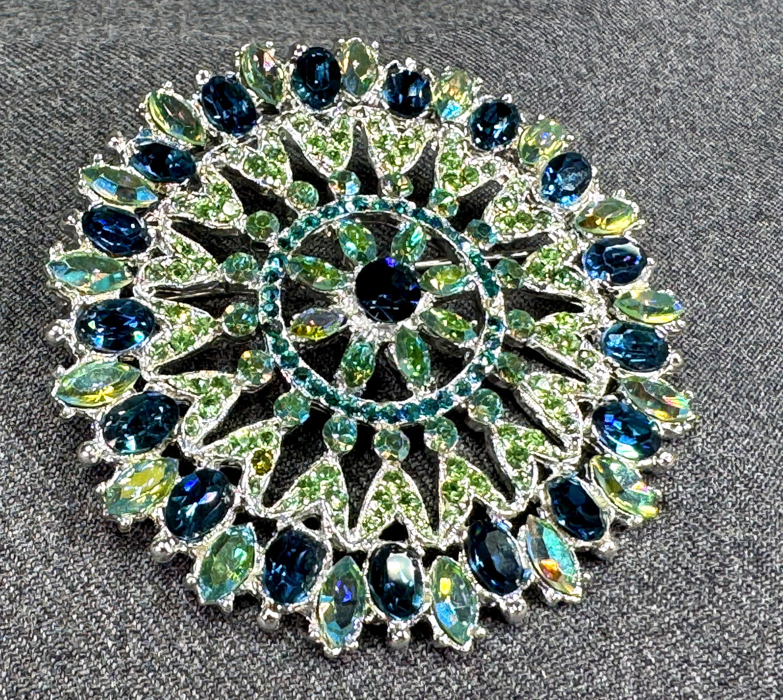 Vintage AB bluish & greenish crystals silvertoned metal big flower brooch pin (1 of 5)