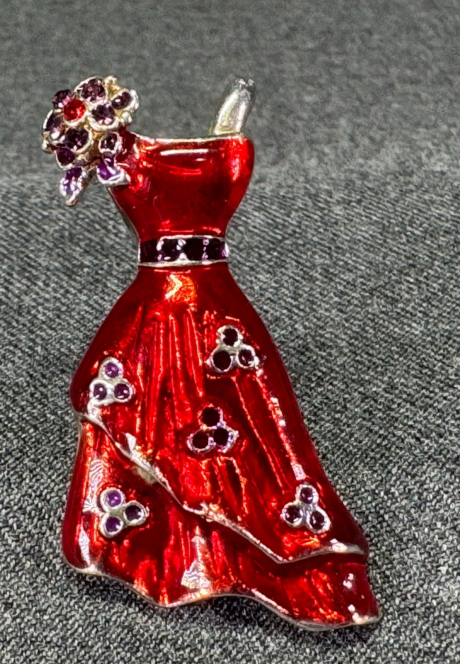 Vintage crystals red enamel silvetoned dress with flower brooch pin (1 of 6)