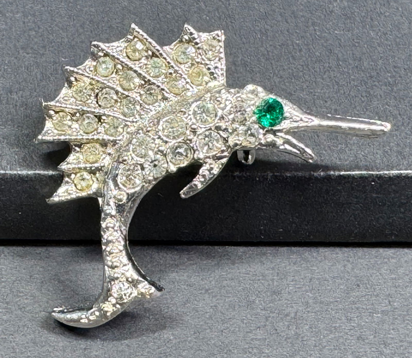 Vintage green eye clear rhinestones silvertone metal fish pin brooch. (1 of 6)
