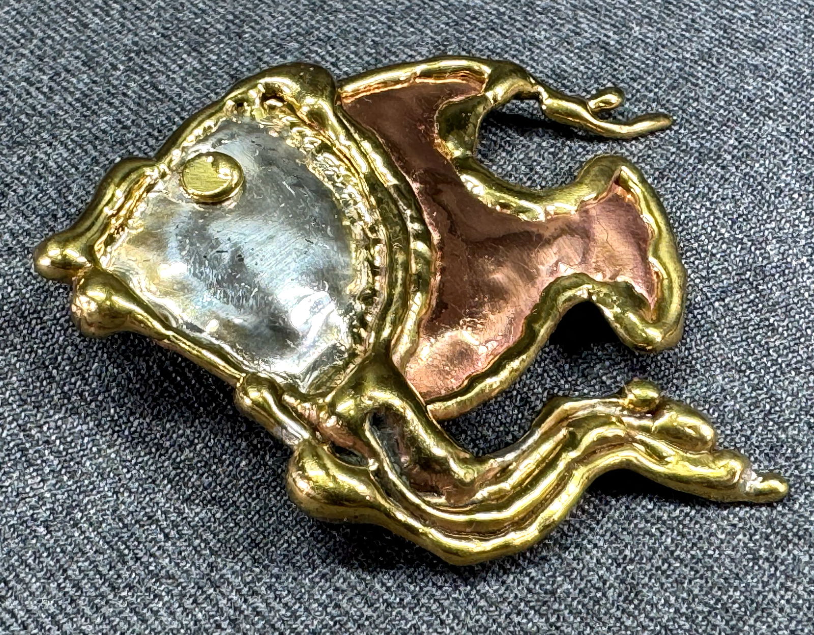 Vintage 80s Mixed Metal Angelfish Silver Copper Brass Pin Brooch. (1 of 7)