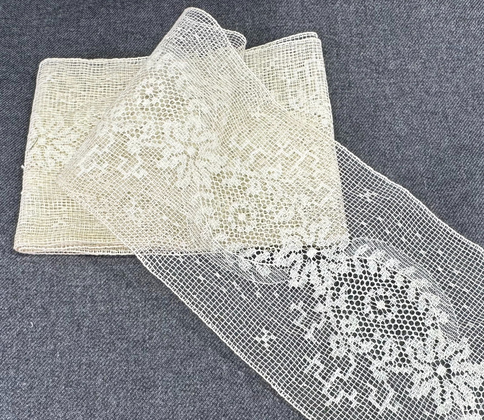 Vintage lace trim for sewing crafts. 32 inches long. Unused: Vintage lace trim for sewing crafts. 32 inches long. Unused For measures please refer to the pictures taken with a measuring tape. < IN HOUSE Estimated* SHIPPING & HANDLING COST WITHIN THE U.S. : $7 W