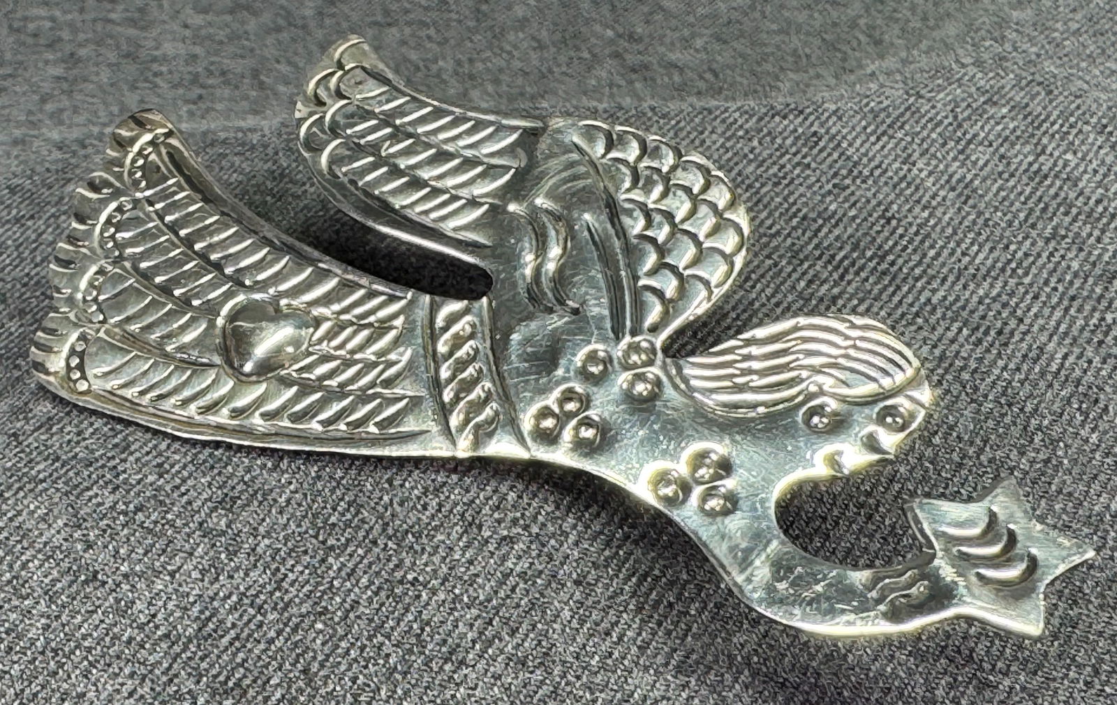 Vintage artist sterling silver large angel with star brooch pin medallion. (1 of 9)