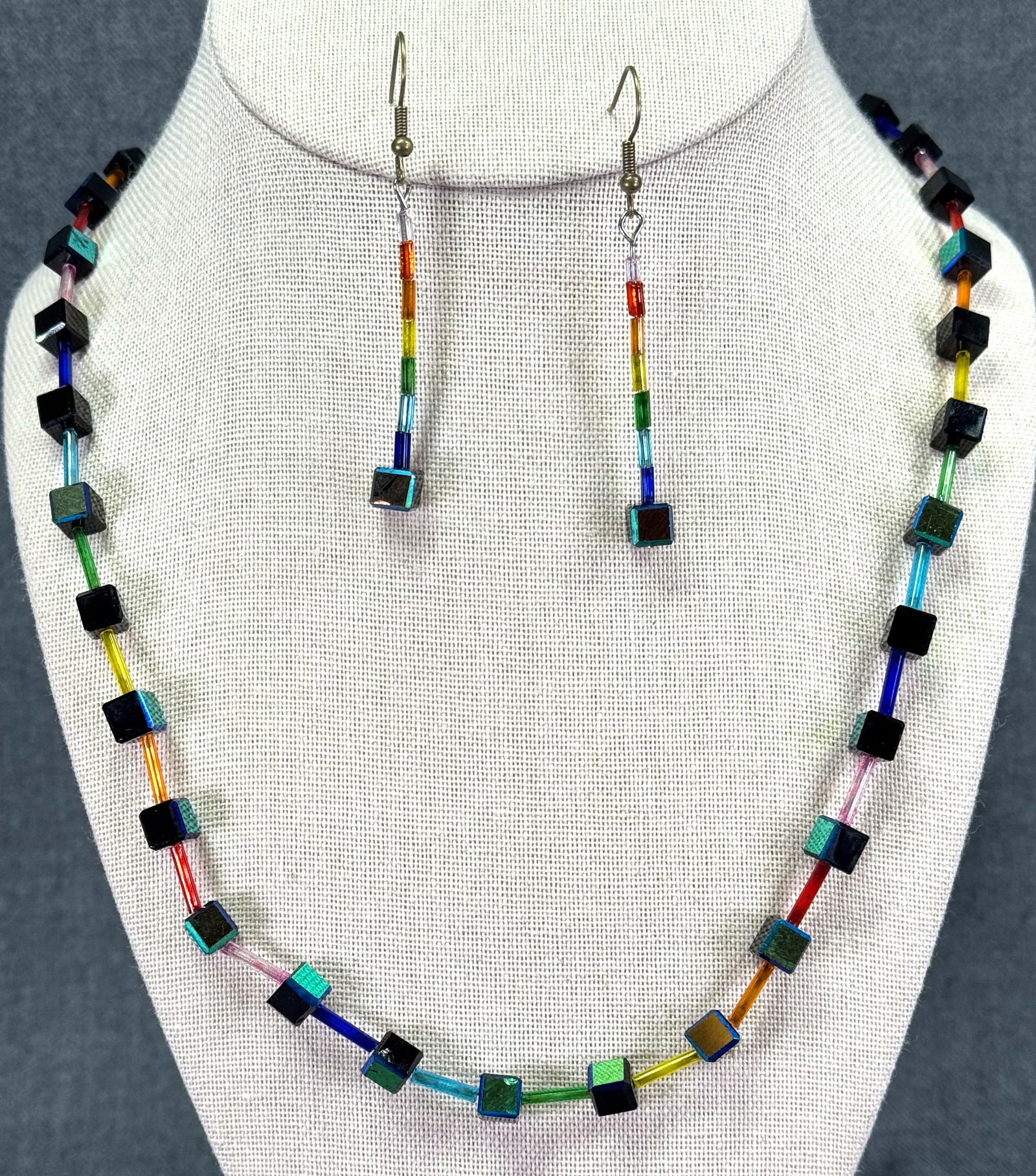 Vintage iridescent cubes crystals, rainbow glass beads necklace & earrings (1 of 8)