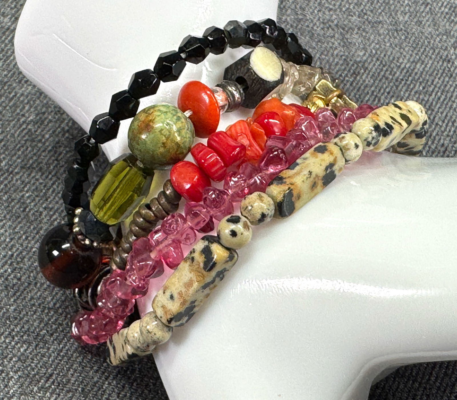 Vintage assorted glass, stone  & metal beads  5 strands bracelet (1 of 9)