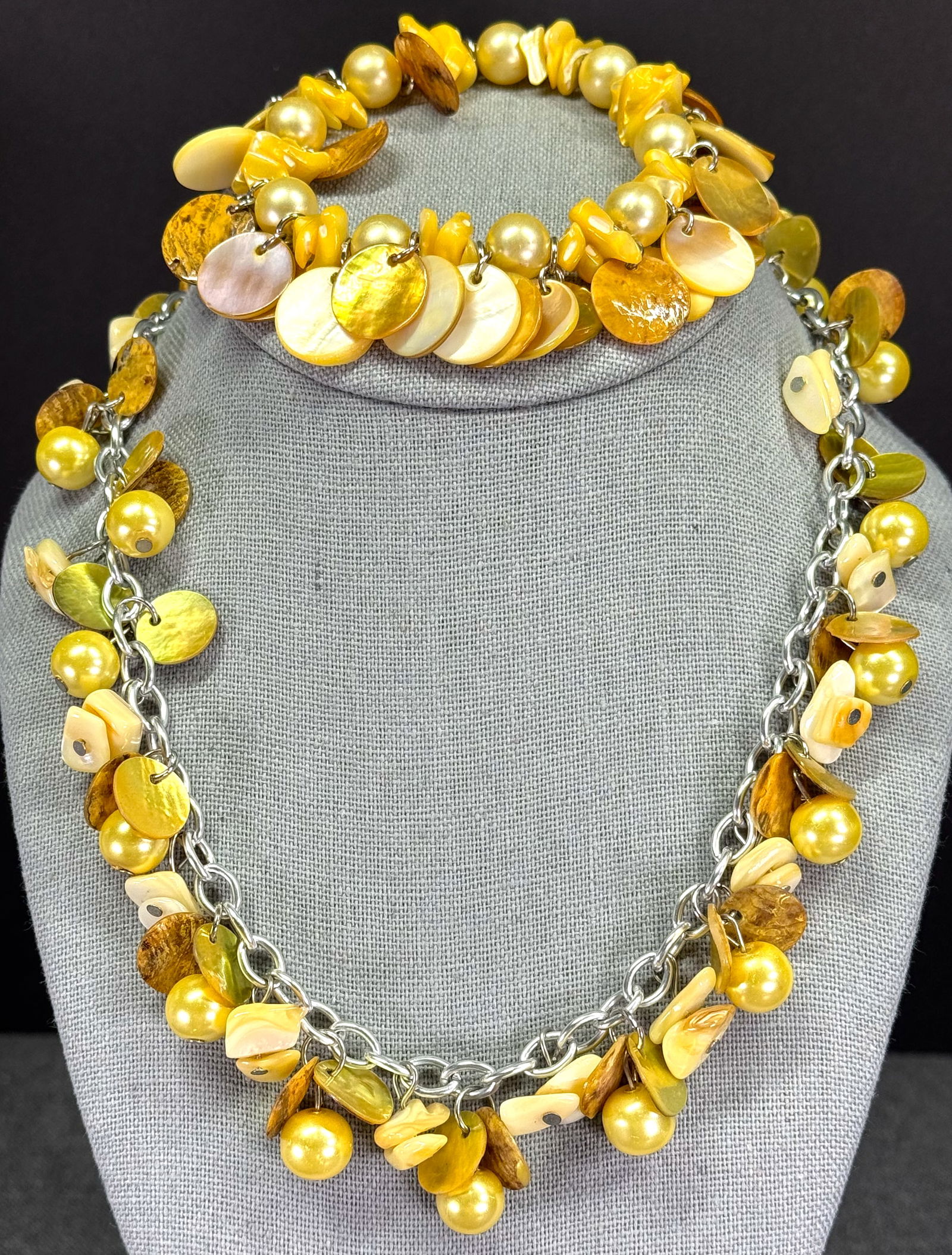 Vintage yellowish pearly, MOP rondelles, shell dangles silver chain necklace & elastic bracelet (1 of 11)