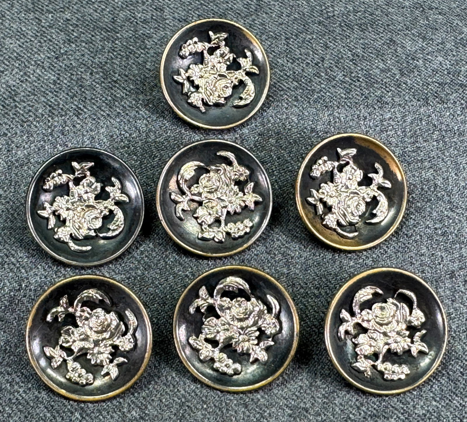 Antique Victorian flowers metal buttons . Lot of 7 (1 of 7)