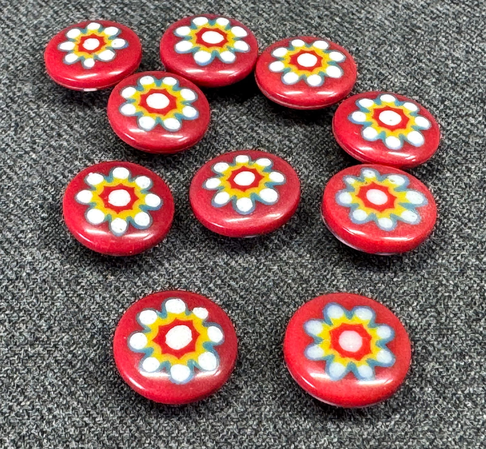 Vintage flower power red millefiori plastic buttons. Lot of 10. Unused (1 of 5)
