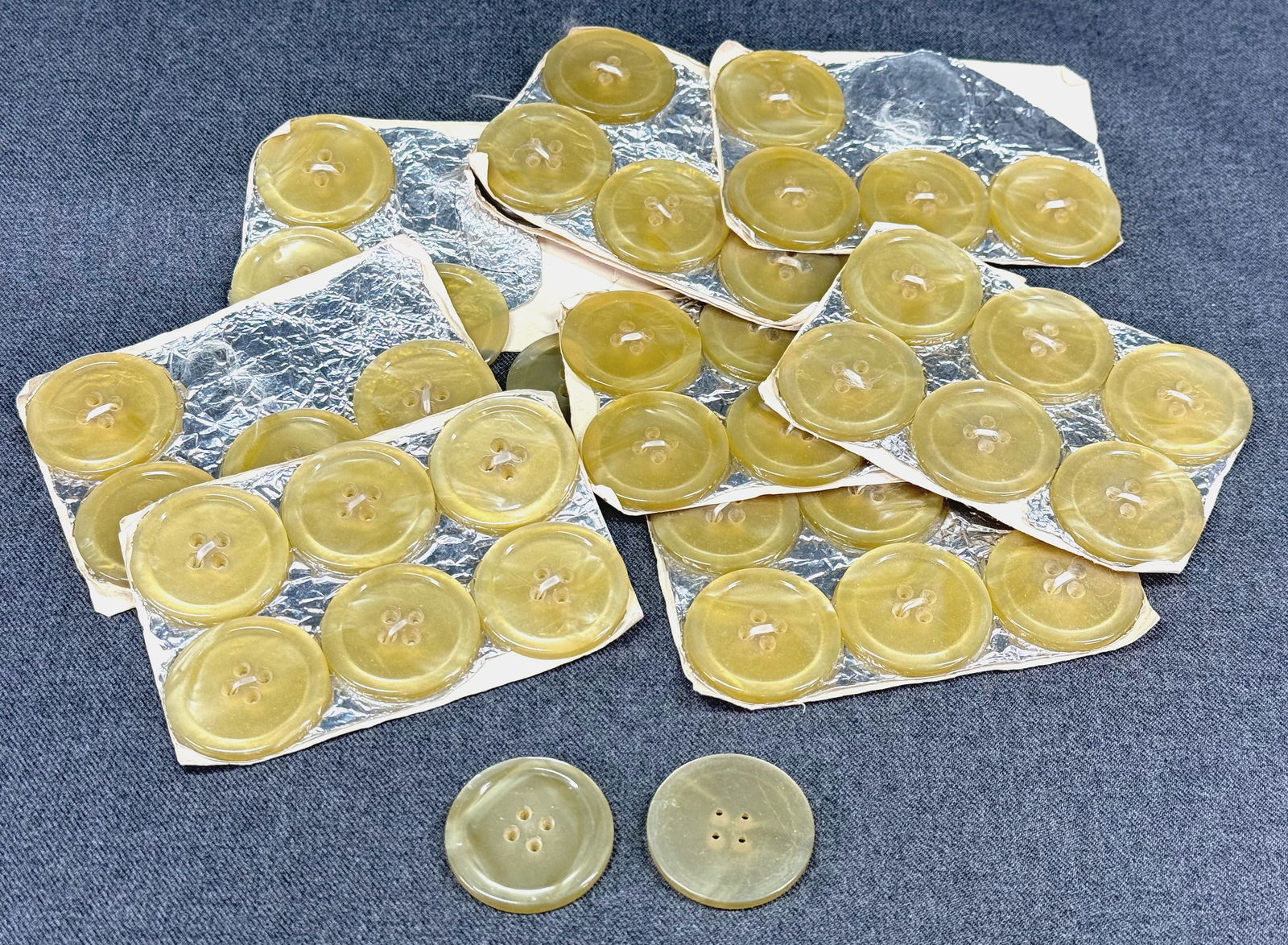 Vintage marbled plastic big buttons unused in card. Lot of 48 Buttons. (1 of 5)