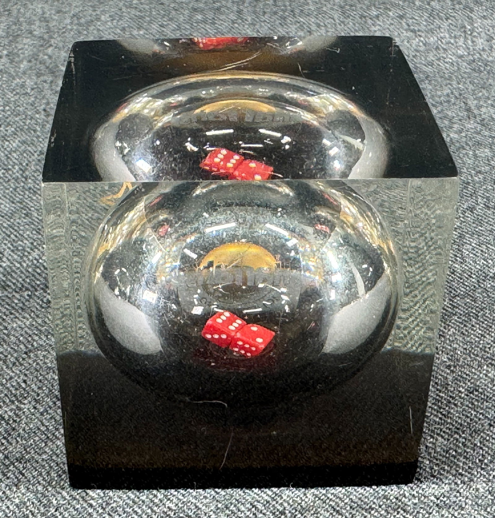 Vintage Harrah's Joliet Casino dice shaker lucite paperweight. (1 of 7)