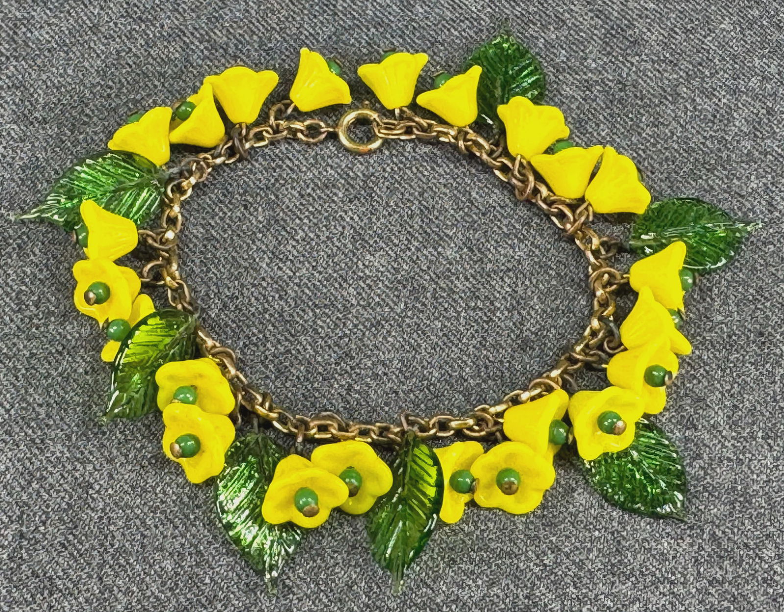 Vintage Czech marked yellow & green glass flowers and leaves goldtoned chain bracelet (1 of 9)