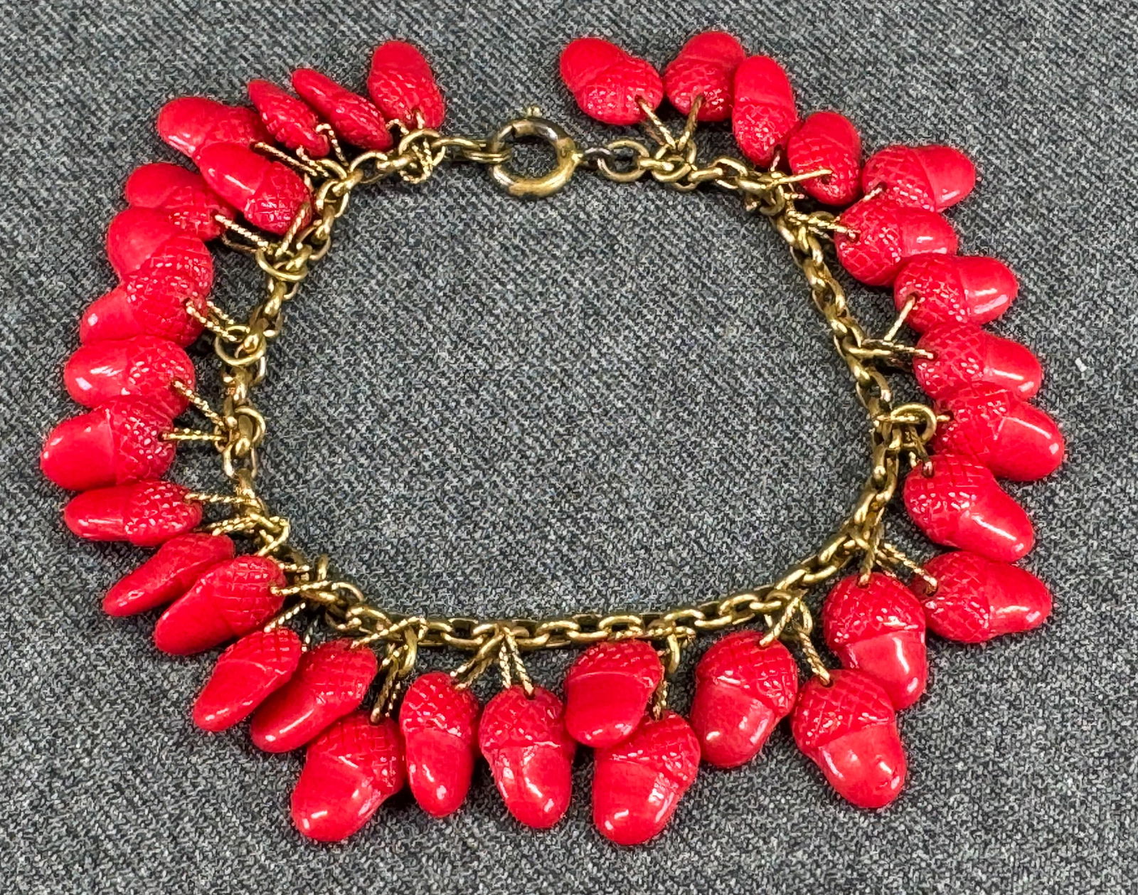 Vintage Czech marked cherry red glass acorn dangles goldtoned chain bracelet (1 of 10)