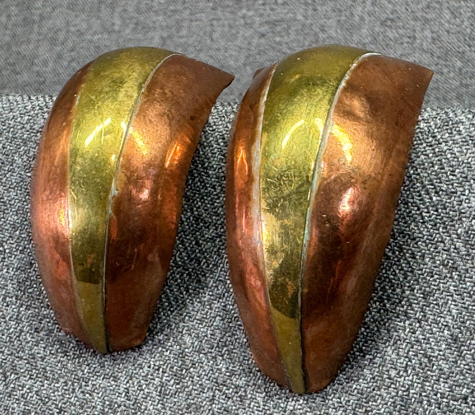 Vintage artsisan copper and bronze oversized hook earrings (1 of 5)