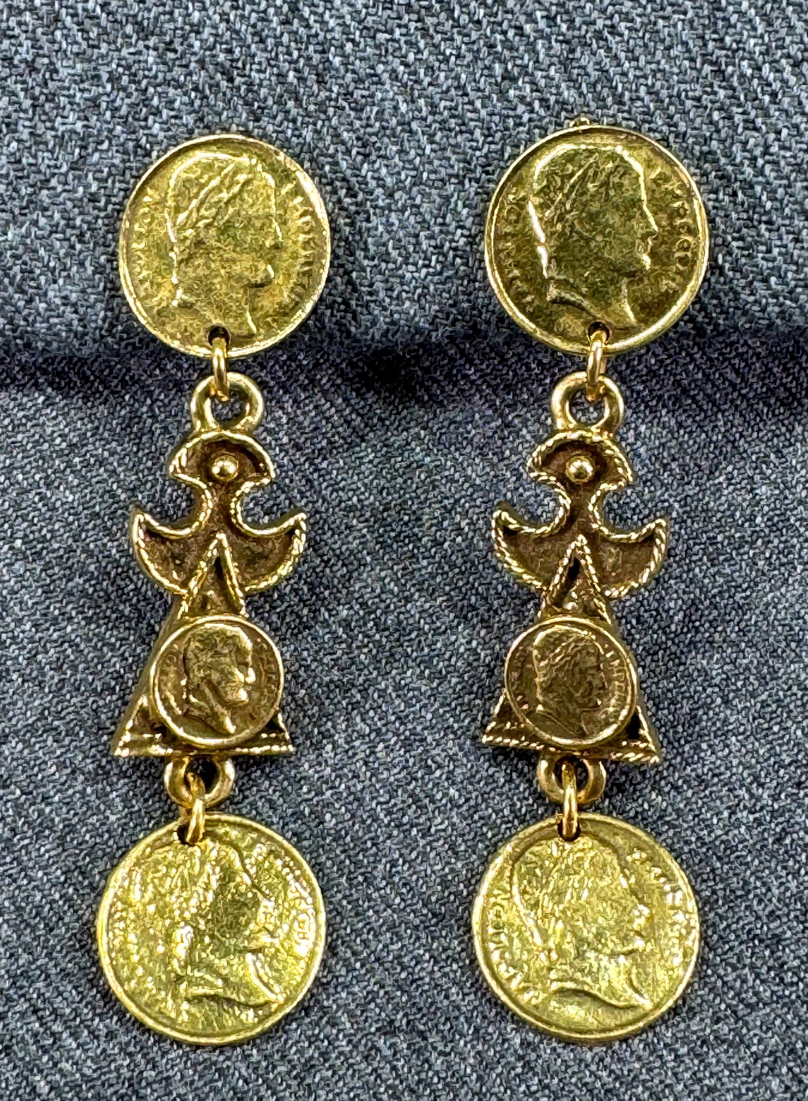Vintage Moschino style goldtoned coin charms dangling earrings (1 of 7)