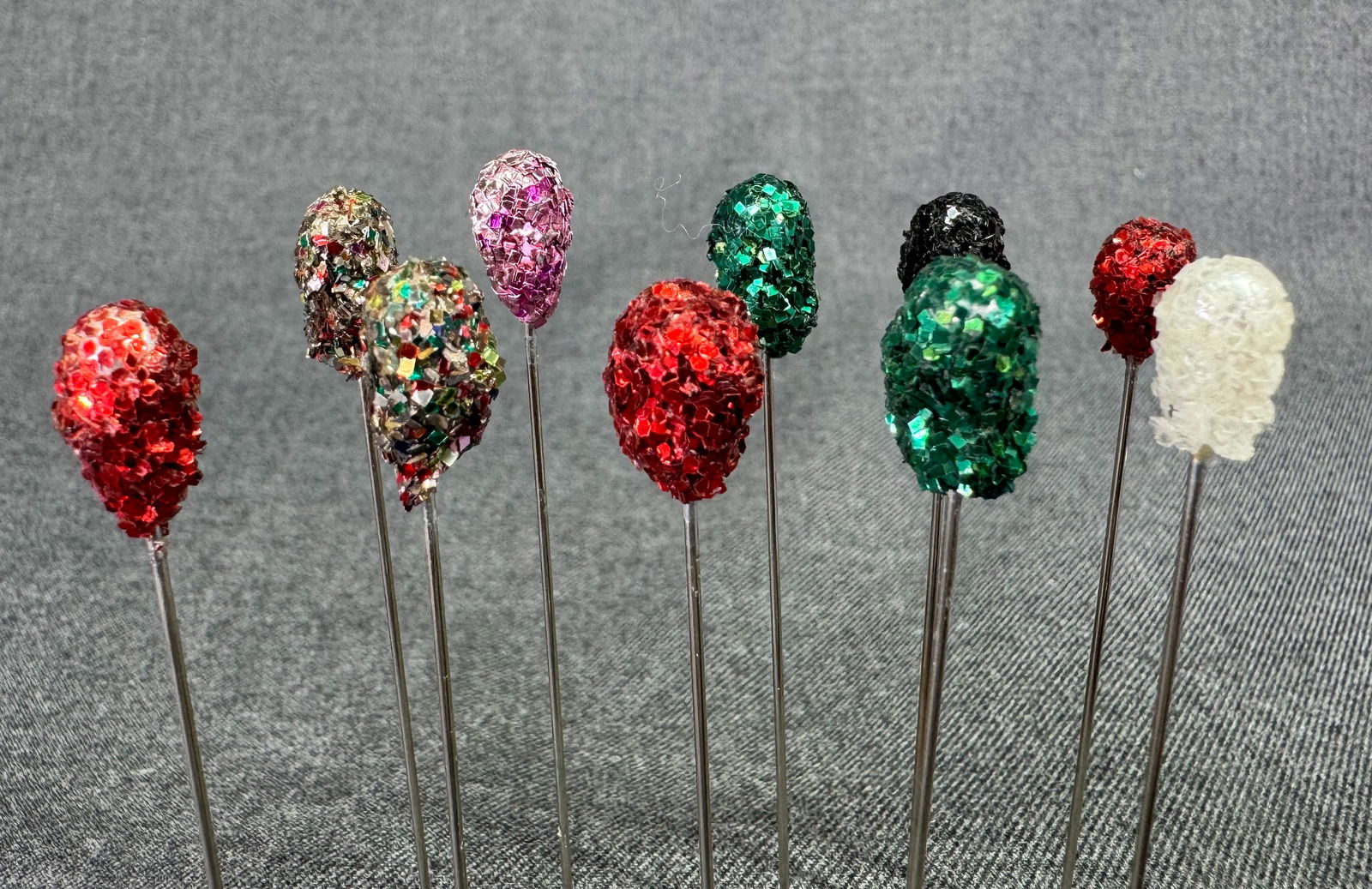 Vintage assorted  colors confetti beads hat pins hat pins. Lot of 10 (1 of 4)