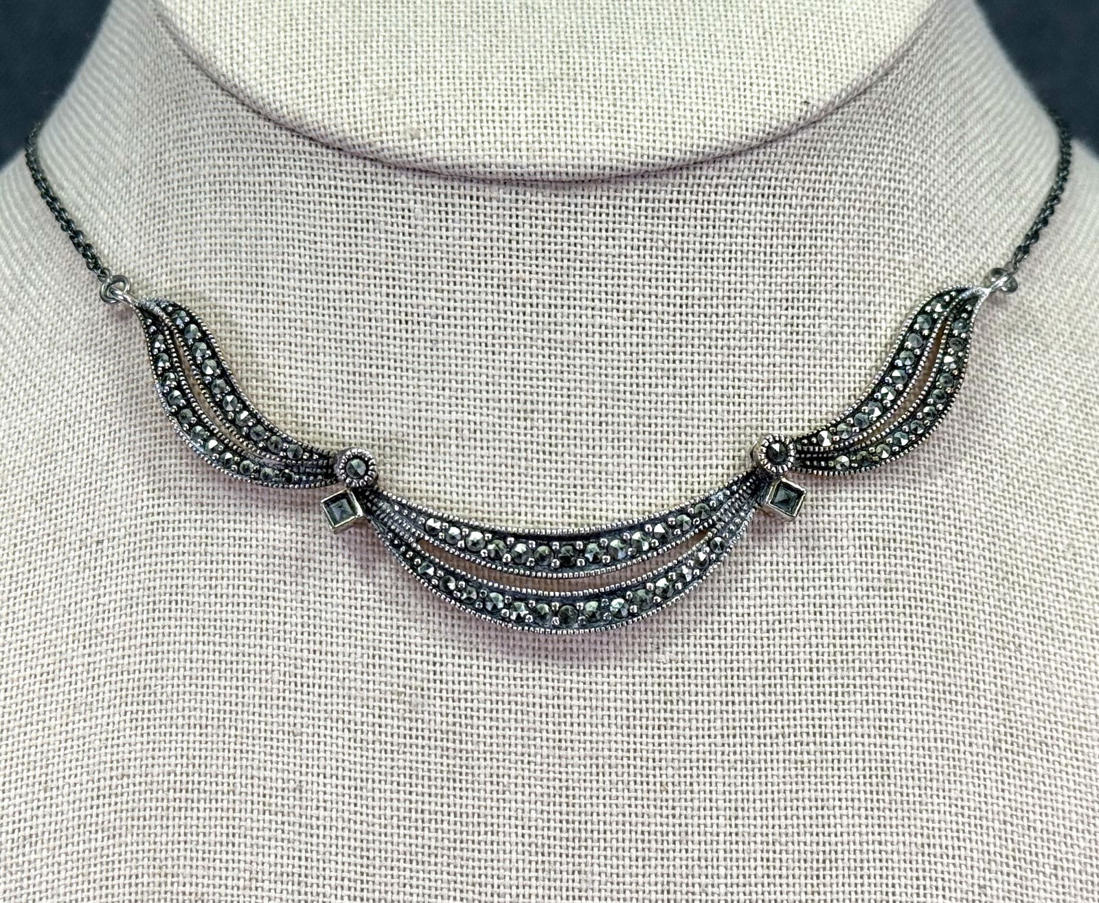 Vintage art deco style marcasites sterling silver collar necklace. (1 of 8)