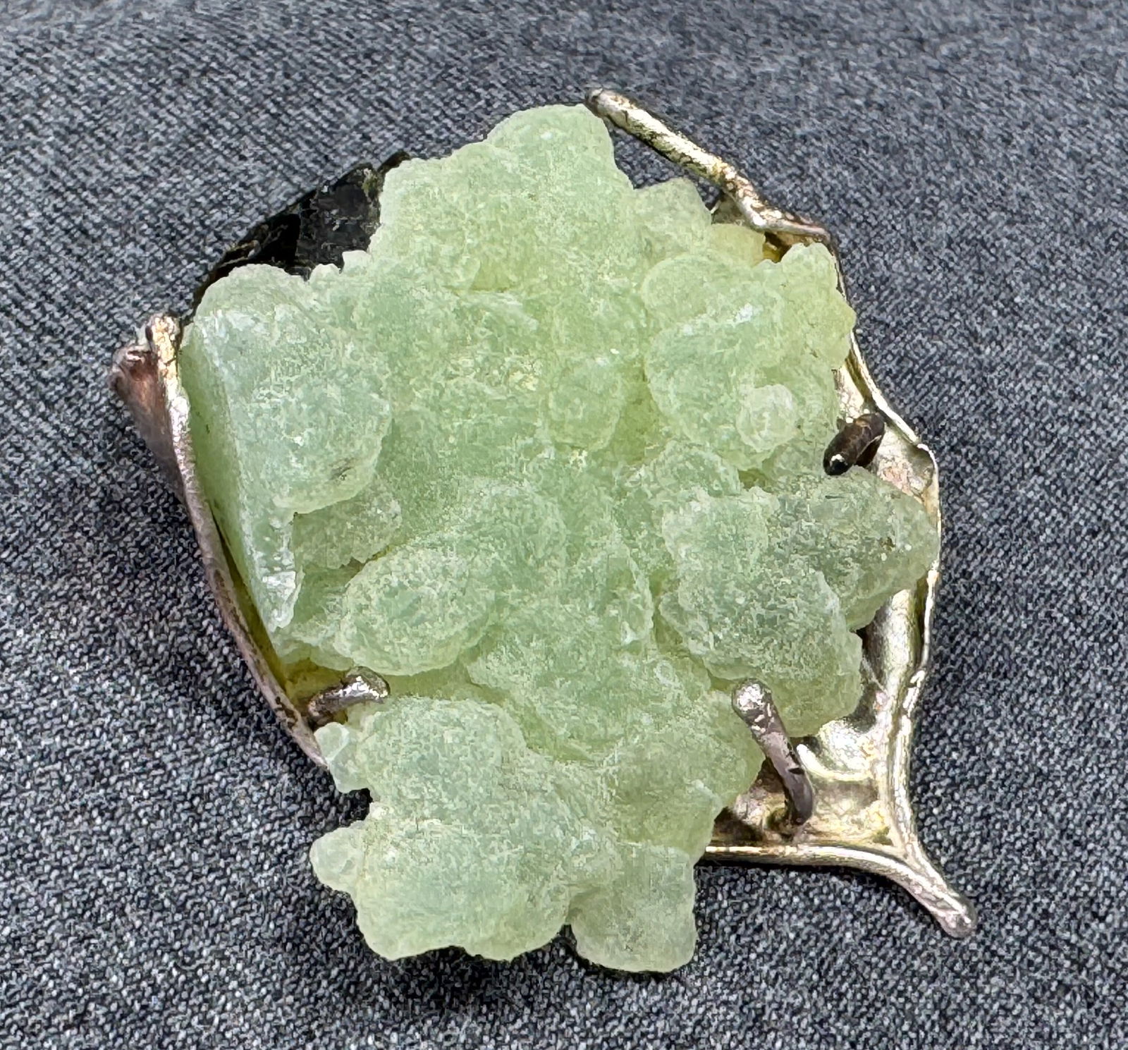 Arsty brutalist green prehnite cluster sterling silver pendant (1 of 8)