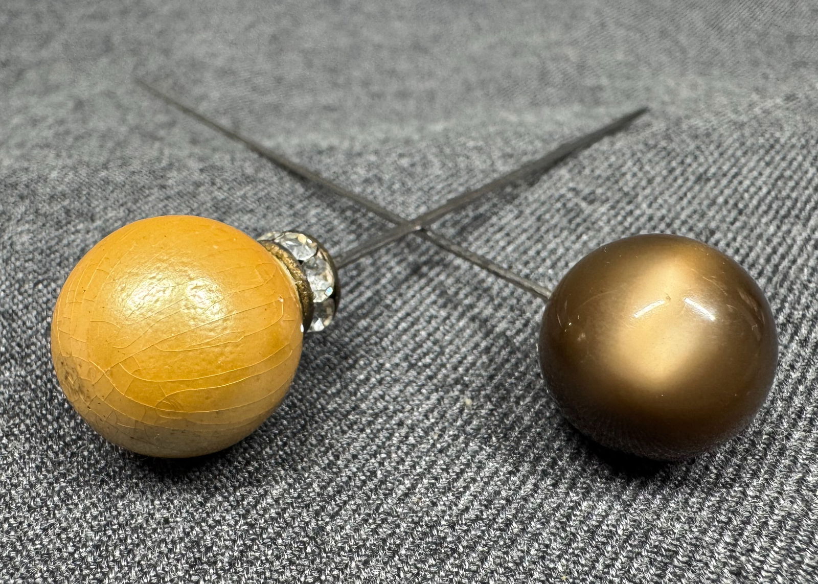 Vintage ball bead hat pins hatpins.Brownish lucite & pearly lacquered with rhinestones ring (1 of 5)