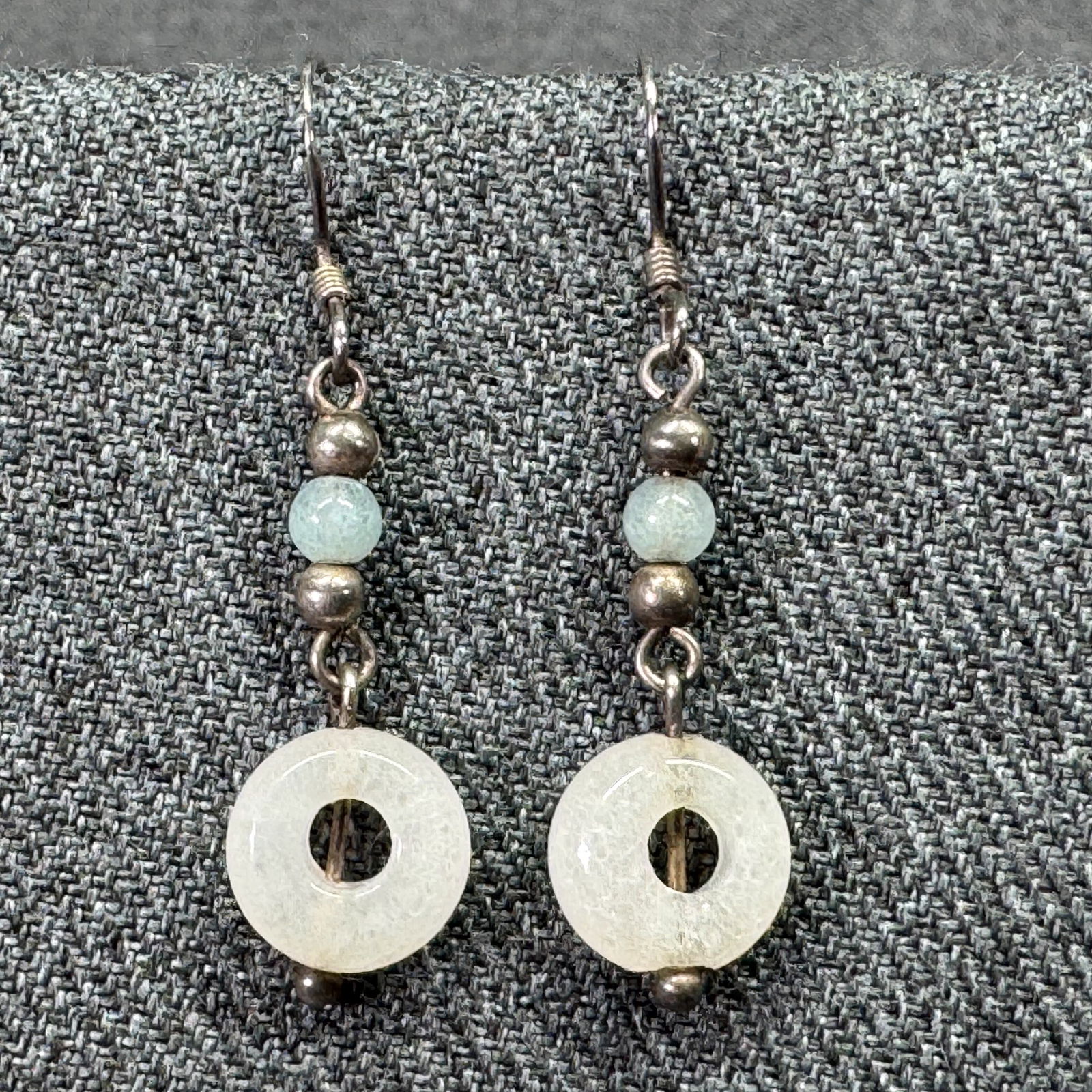 Vintage pale green jade beads sterling silver hook earrings.: IN HOUSE FLAT SHIPPING & HANDLING COST WITHIN ALL THE U.S. : $7 To bypass LiveShipping, and use our In-House shipping service for $7 or shipping combined for multiple lots, please select “Arrange Yo