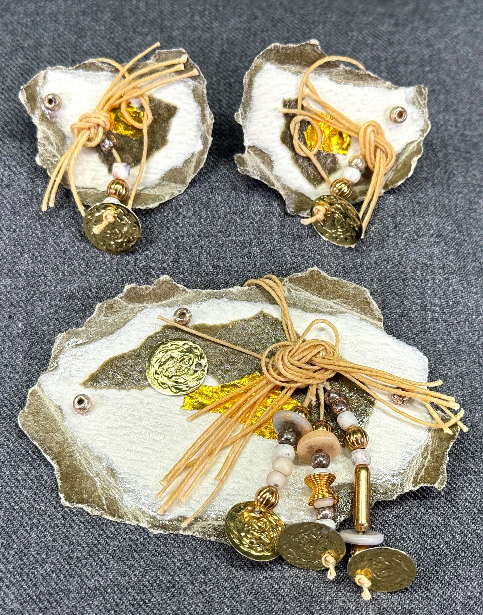 Vintage artsy crafted mix media jeweled paper brooch pin & stud earrings set: IN HOUSE FLAT SHIPPING & HANDLING COST WITHIN ALL THE U.S. : $7 To bypass LiveShipping, and use our In-House shipping service for $7 or shipping combined for multiple lots, please select “Arrange Yo