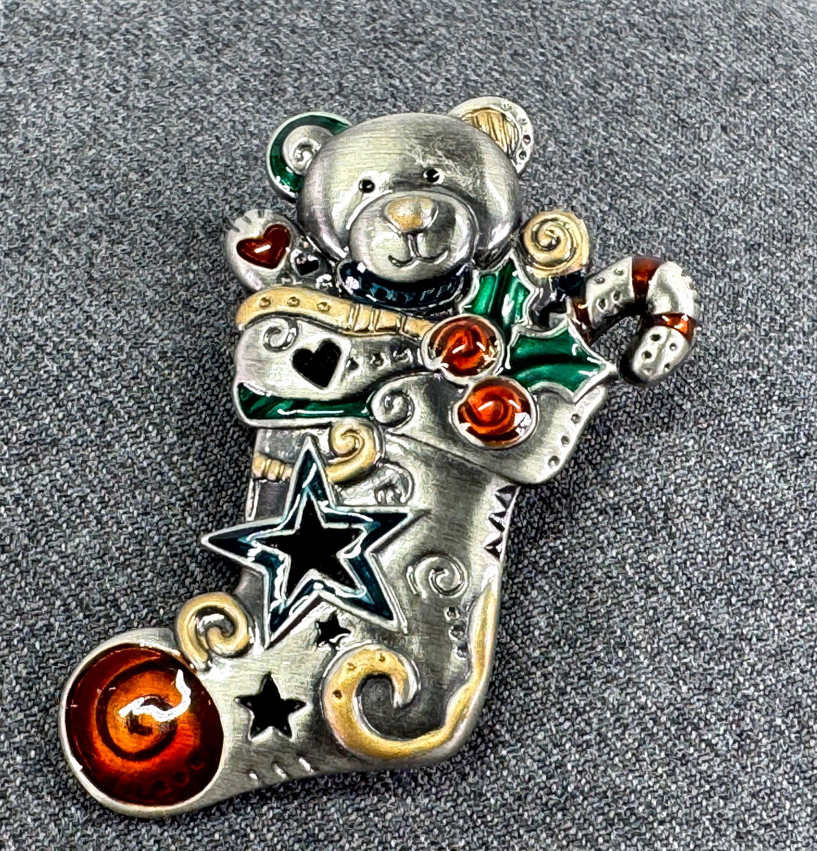 Vintage enamel gunmetal teddy bear Christmas stocking brooch pin: IN HOUSE FLAT SHIPPING & HANDLING COST WITHIN ALL THE U.S. : $7 To bypass LiveShipping, and use our In-House shipping service for $7 or shipping combined for multiple lots, please select “Arrange Yo