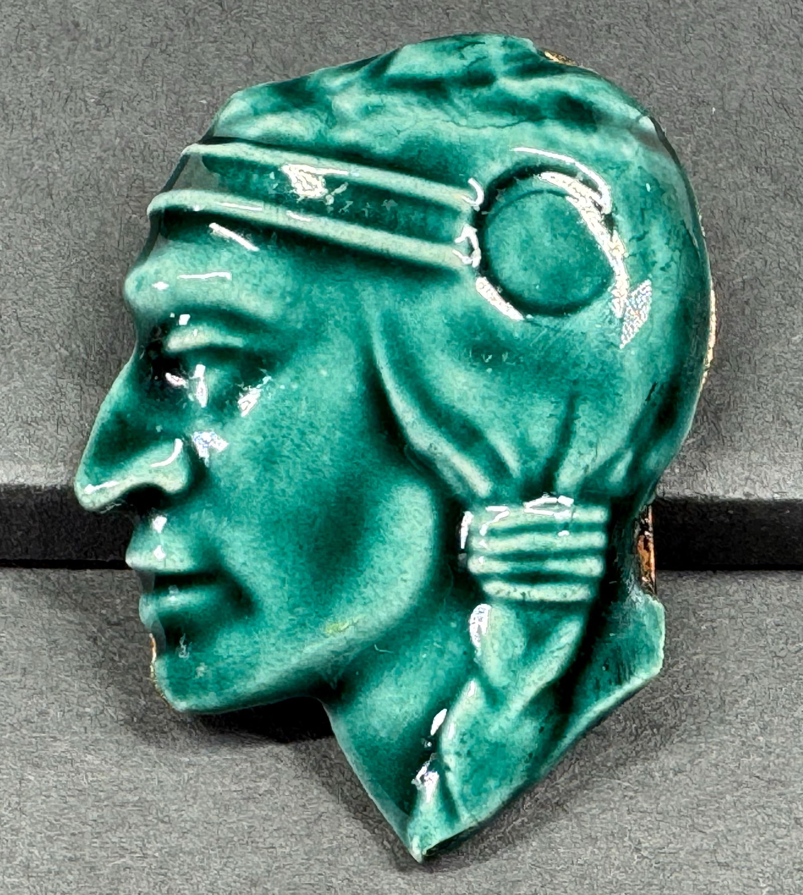 Vintage Elzac green pottery in copper setting indian face pin brooch.: IN HOUSE FLAT SHIPPING & HANDLING COST WITHIN ALL THE U.S. : $7 To bypass LiveShipping, and use our In-House shipping service for $7 or shipping combined for multiple lots, please select “Arrange Yo