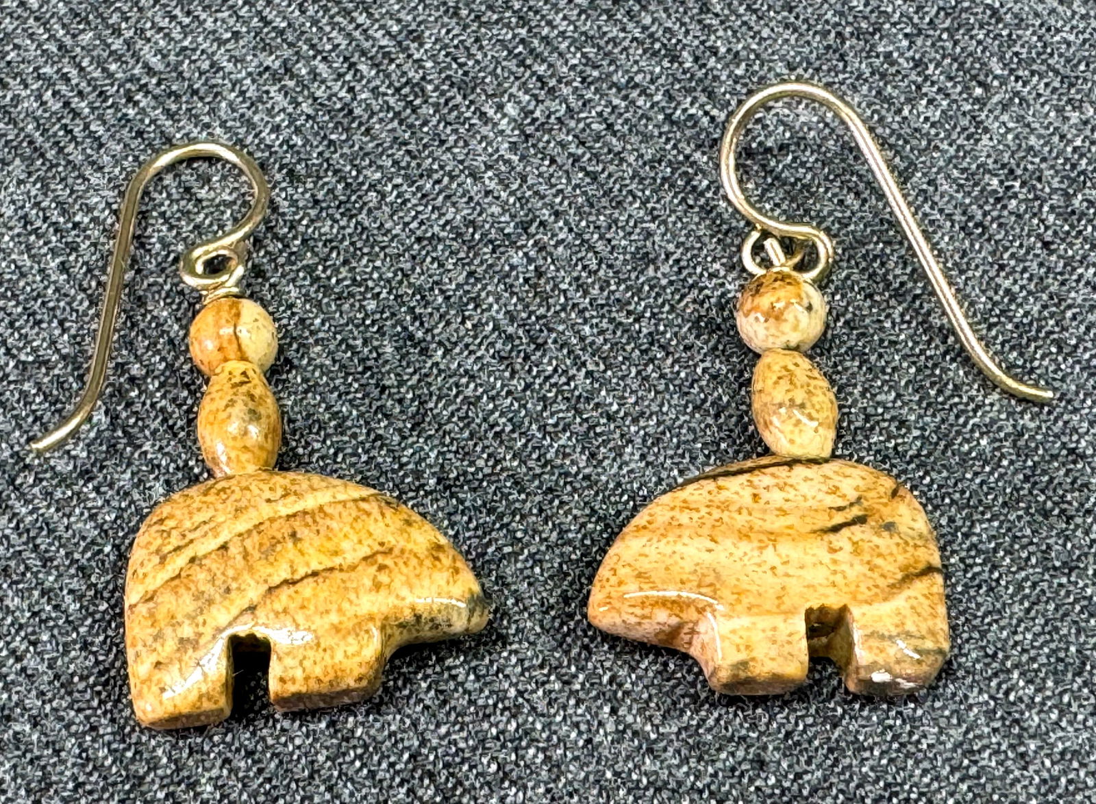 Jasper bear fetish & beads dangle goldtone metal hook earrings.: IN HOUSE FLAT SHIPPING & HANDLING COST WITHIN ALL THE U.S. : $7 To bypass LiveShipping, and use our In-House shipping service for $7 or shipping combined for multiple lots, please select “Arrange Yo