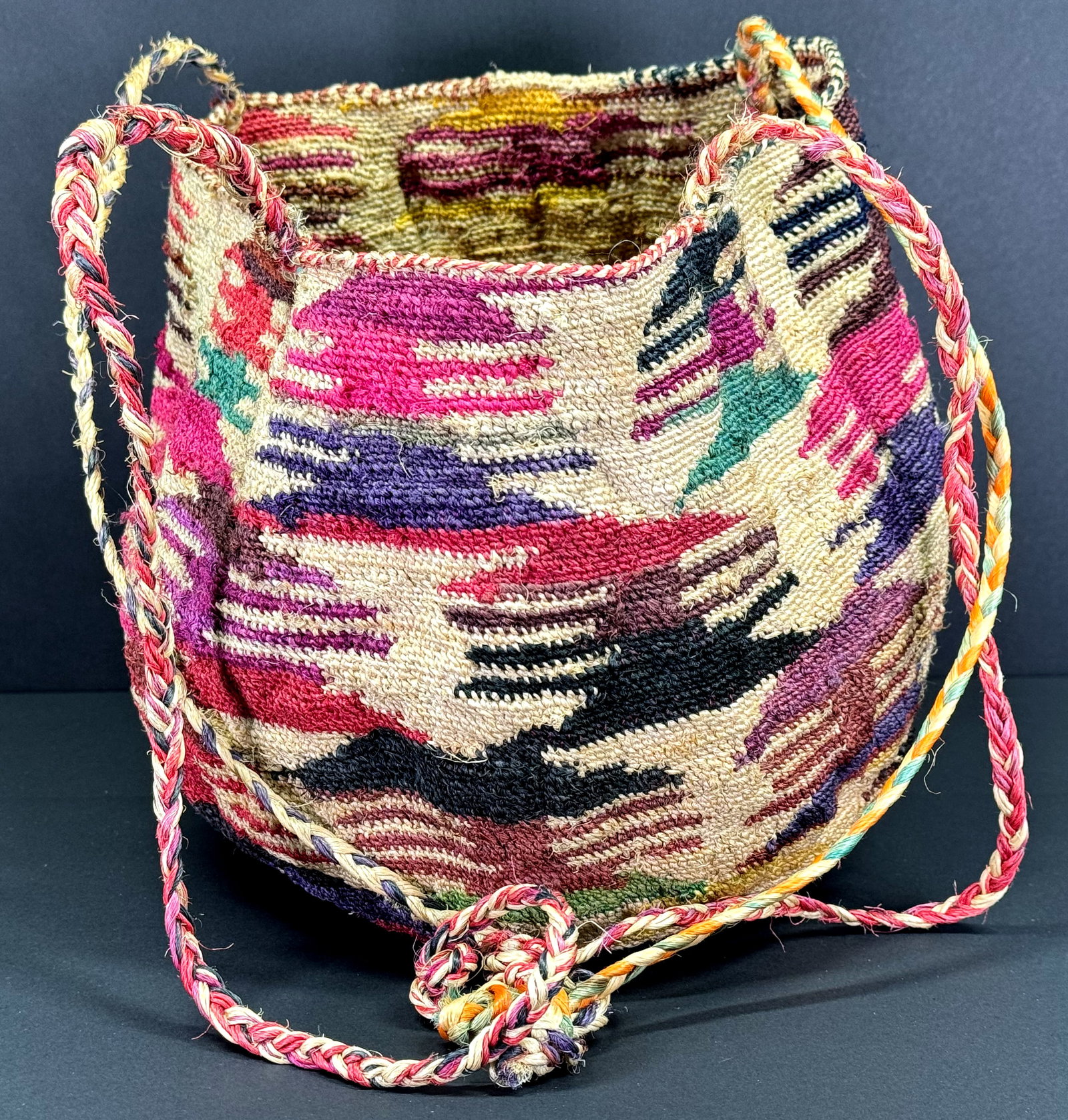 Vintage Ecuadorian handwoven dye braided cabuya fiber Shigra bag .: IN HOUSE FLAT SHIPPING & HANDLING COST WITHIN ALL THE U.S. : $12 To bypass LiveShipping, and use our In-House shipping service for $12 or shipping combined for multiple lots, please select “Arrange 