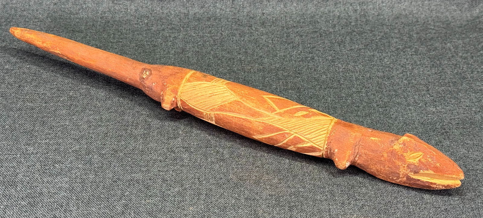 Aboriginal Australia Goanna Figure. Carved and decorated wood with ochre.: IN HOUSE FLAT SHIPPING & HANDLING COST WITHIN ALL THE U.S. : $10 To bypass LiveShipping, and use our In-House shipping service for $10 or shipping combined for multiple lots, please select “Arrange