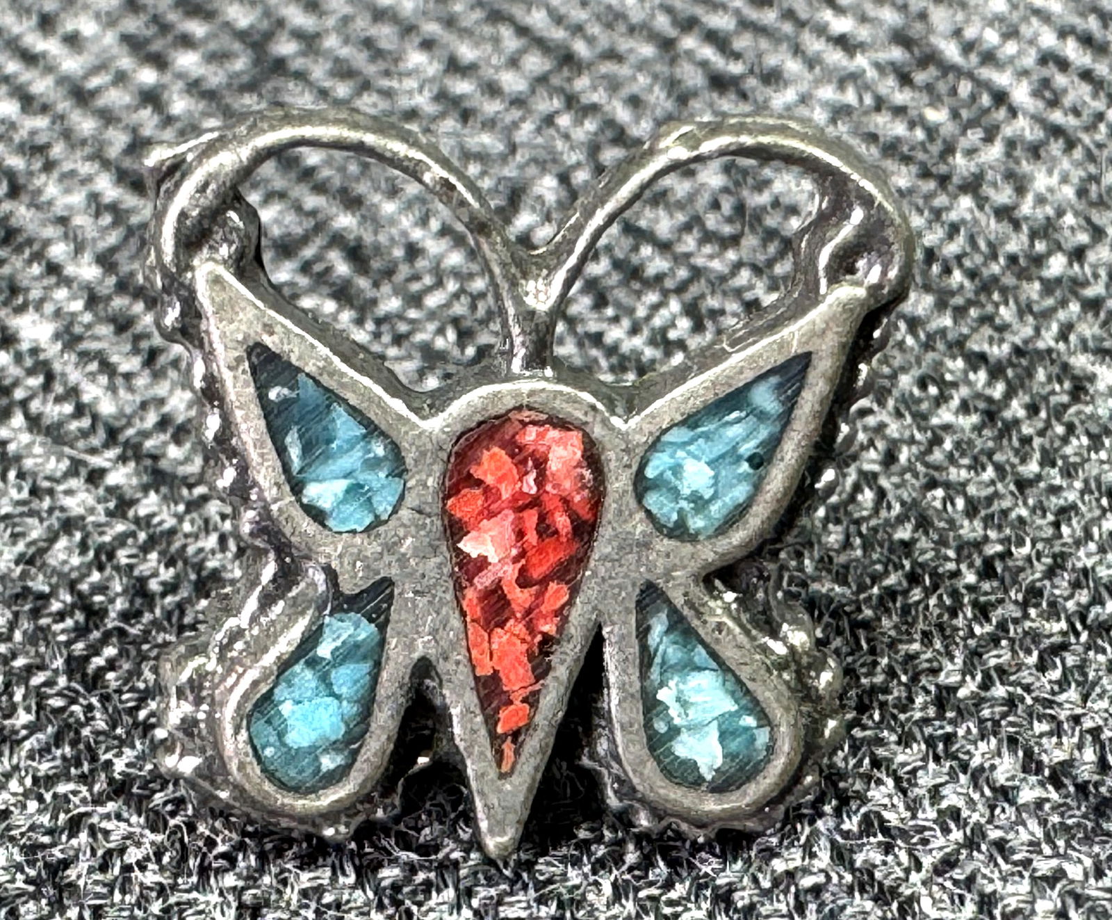 Vintage Coral and Turquoise Chipped Silver-toned Butterfly Solo Earring: IN HOUSE FLAT SHIPPING & HANDLING COST WITHIN ALL THE U.S. : $7 To bypass LiveShipping, and use our In-House shipping service for $7 or shipping combined for multiple lots, please select “Arrange Yo