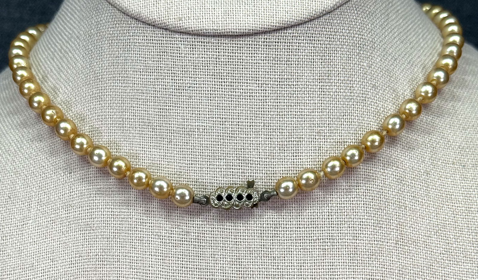 Vintage black crystals clasp pearly beads necklace: IN HOUSE FLAT SHIPPING & HANDLING COST WITHIN ALL THE U.S. : $7 To bypass LiveShipping, and use our In-House shipping service for $7 or shipping combined for multiple lots, please select “Arrange Yo