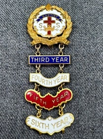 Vintage Lutheran Religious Enamel gold-toned 7 Years Service Pin