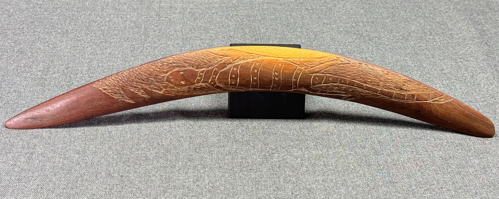 Aboriginal Australia Bush Church Aid Society Decorated Gecko Boomerang (1 of 9)