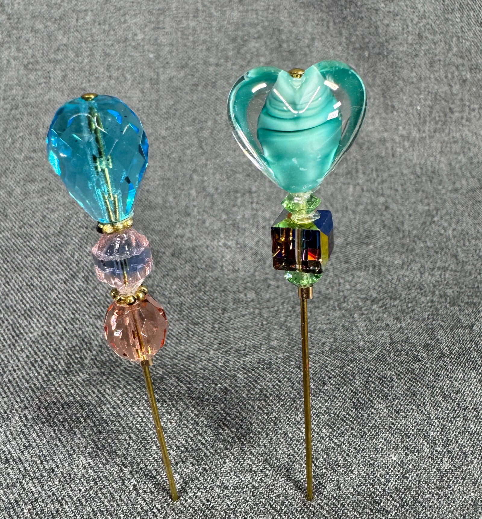 Assorted glass heart & assorted crystal beads gold-toned stick pins. Lot of 2 (1 of 5)
