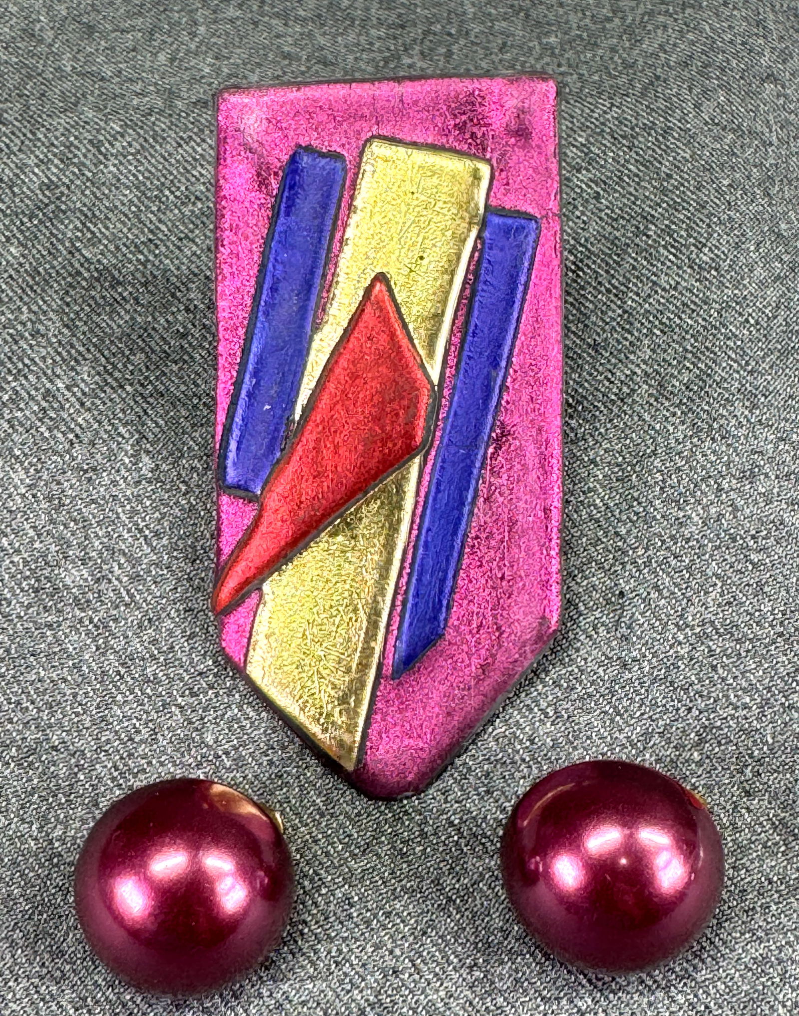 Vintage metallic colors polymer clay brooch pin & Japan clip on earrings: IN HOUSE FLAT SHIPPING & HANDLING COST WITHIN ALL THE U.S. : $7 To bypass LiveShipping, and use our In-House shipping service for $7 or shipping combined for multiple lots, please select “Arrange Yo