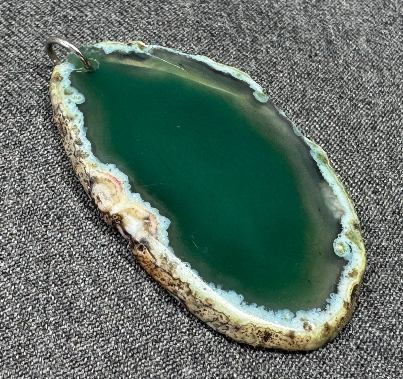 Vintage green agate slice pendant (1 of 5)