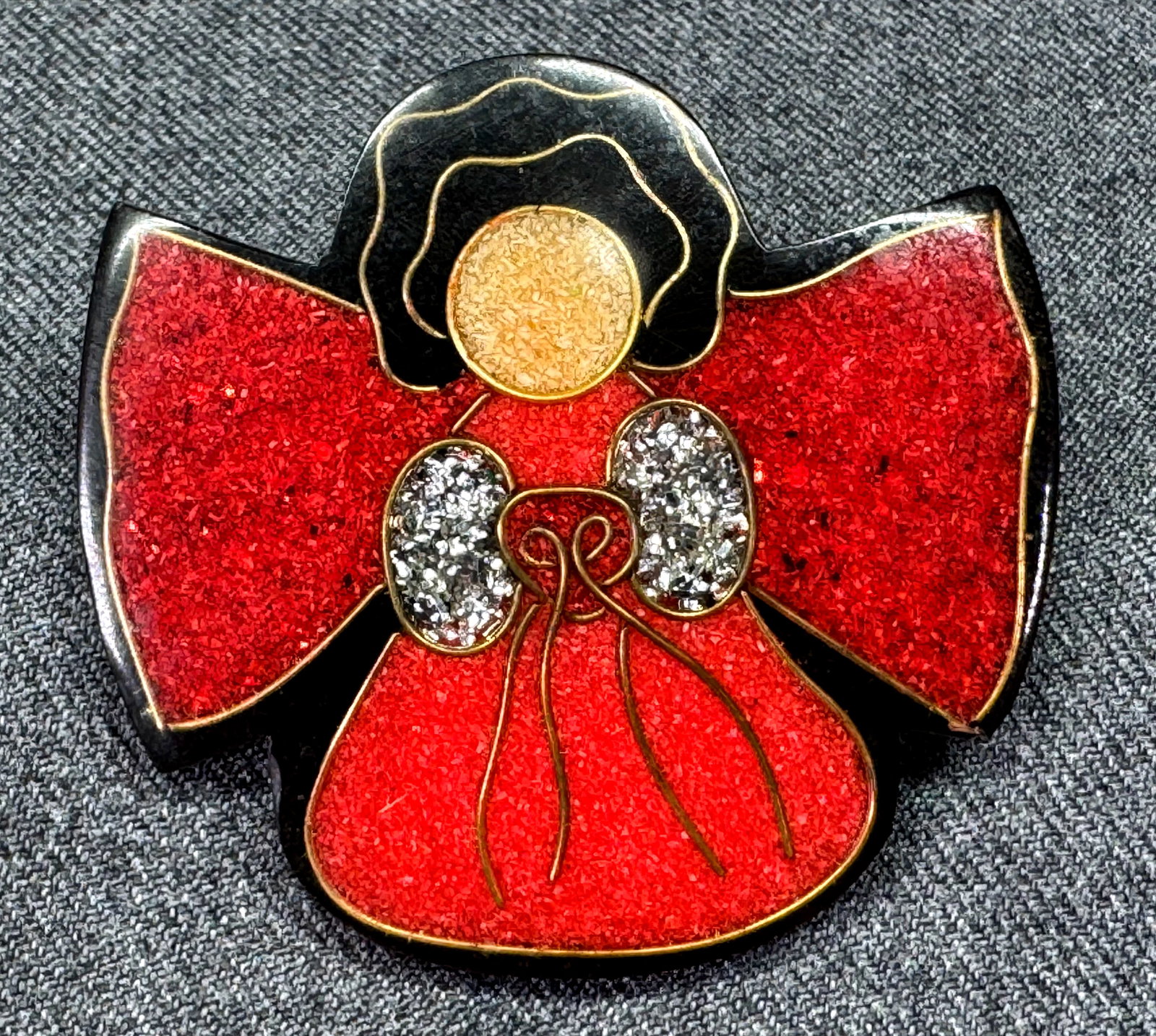 Vintage glitter resin inlay Christmas angel brooch pin: IN HOUSE FLAT SHIPPING & HANDLING COST WITHIN ALL THE U.S. : $7 To bypass LiveShipping, and use our In-House shipping service for $7 or shipping combined for multiple lots, please select “Arrange Yo