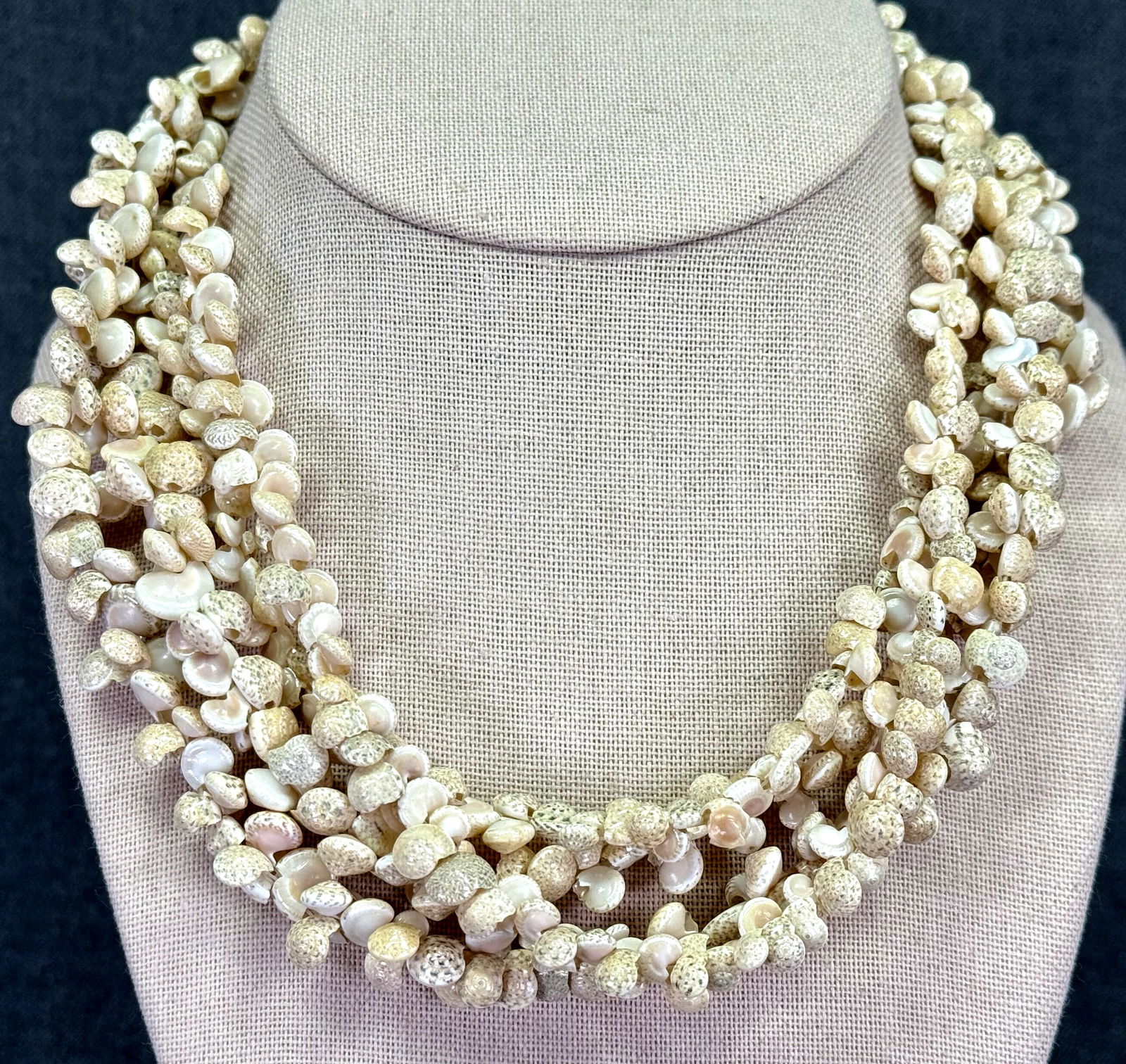 Vintage Hawaiian shells lei necklaces . Lot of 2 (1 of 5)
