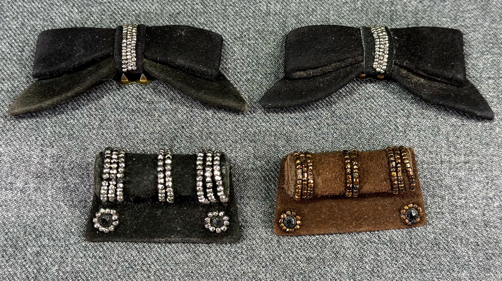Antique art deco metallic beads suede back bow & black and brown shoe clips. (1 of 5)