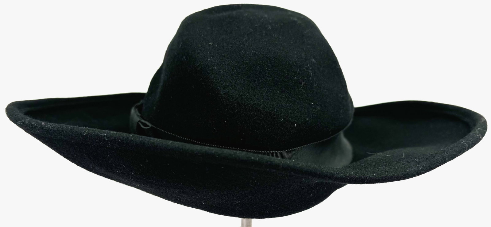Vintage black wool Excello Neiman Marcus Frank Olive hat. Black grosgrain trim with bow. Pink (1 of 8)