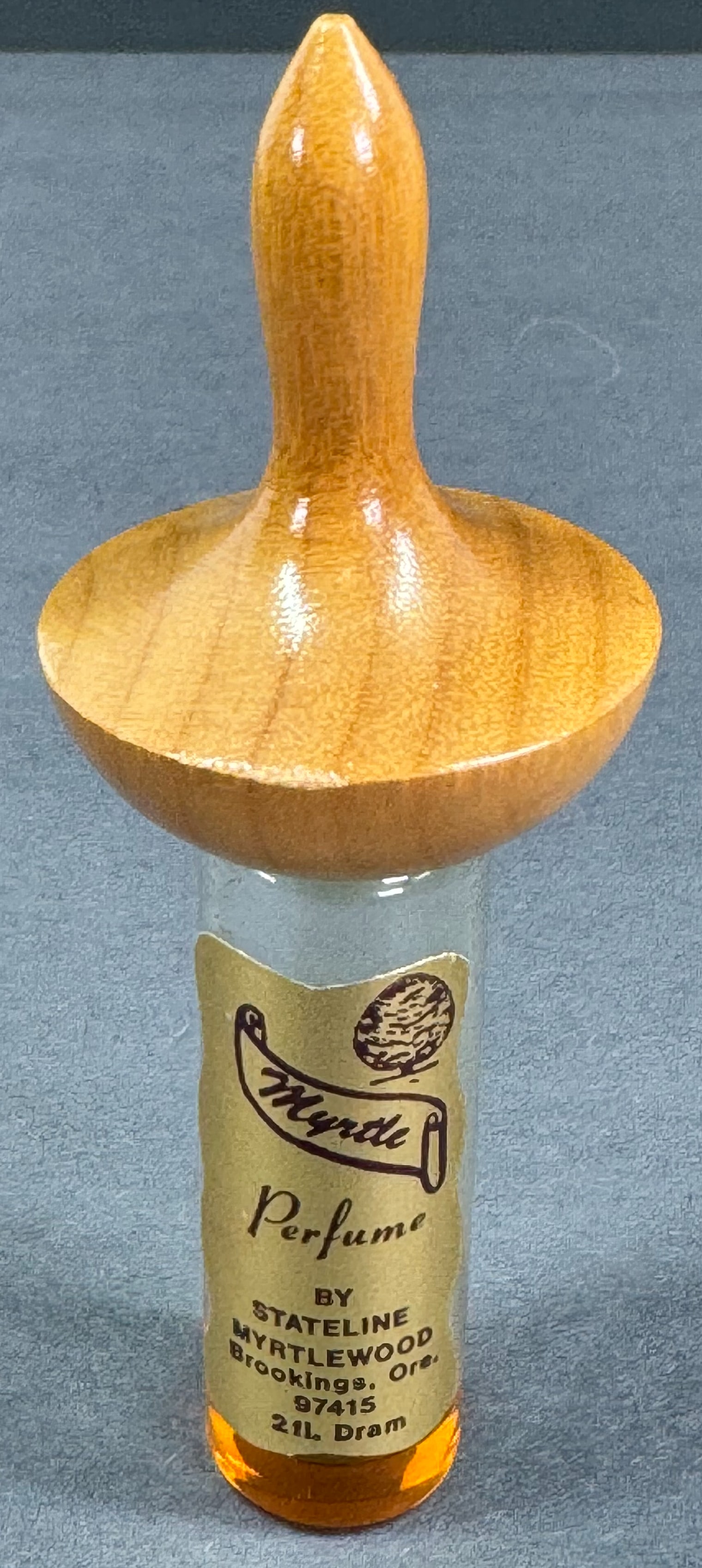 Vintage Myrtle Perfume by Stateline Myrtle wood sombrero cap miniature perfume glass bottle.: IN HOUSE FLAT SHIPPING & HANDLING COST WITHIN ALL THE U.S. : $7 To bypass LiveShipping, and use our In-House shipping service for $7 or shipping combined for multiple lots, please select “Arrange Yo